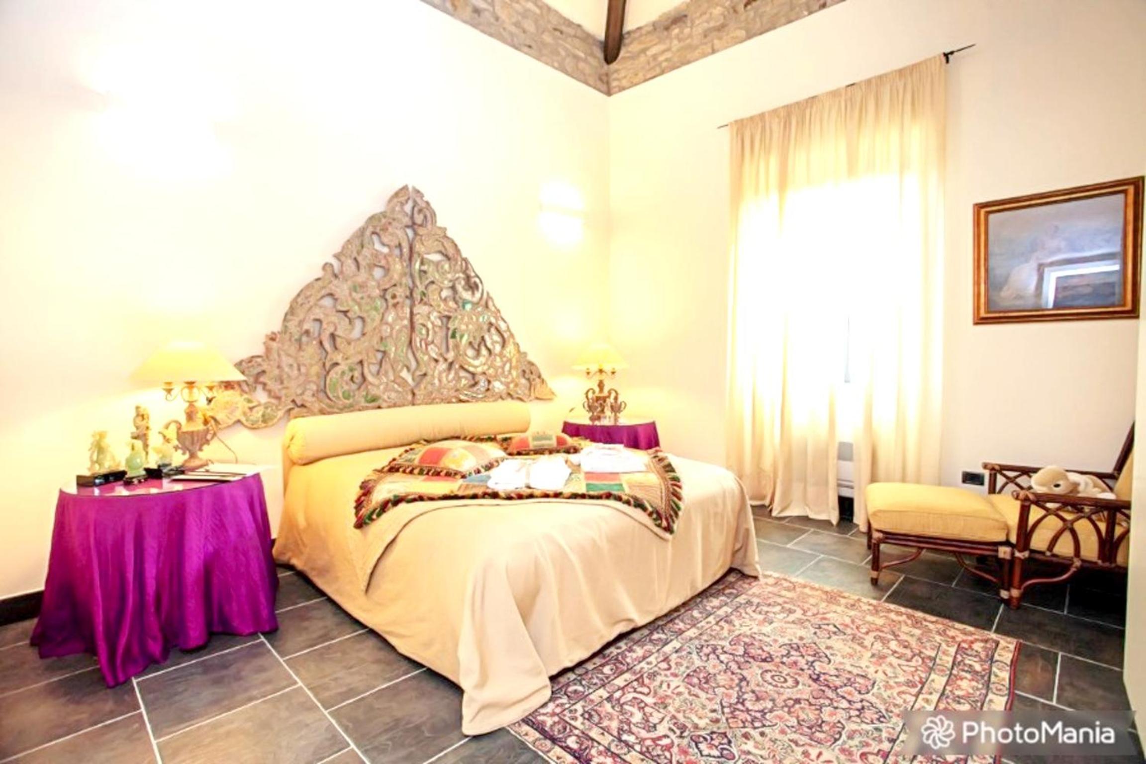 5 bedrooms mansion with private pool enclosed garden and wifi at Gesturi