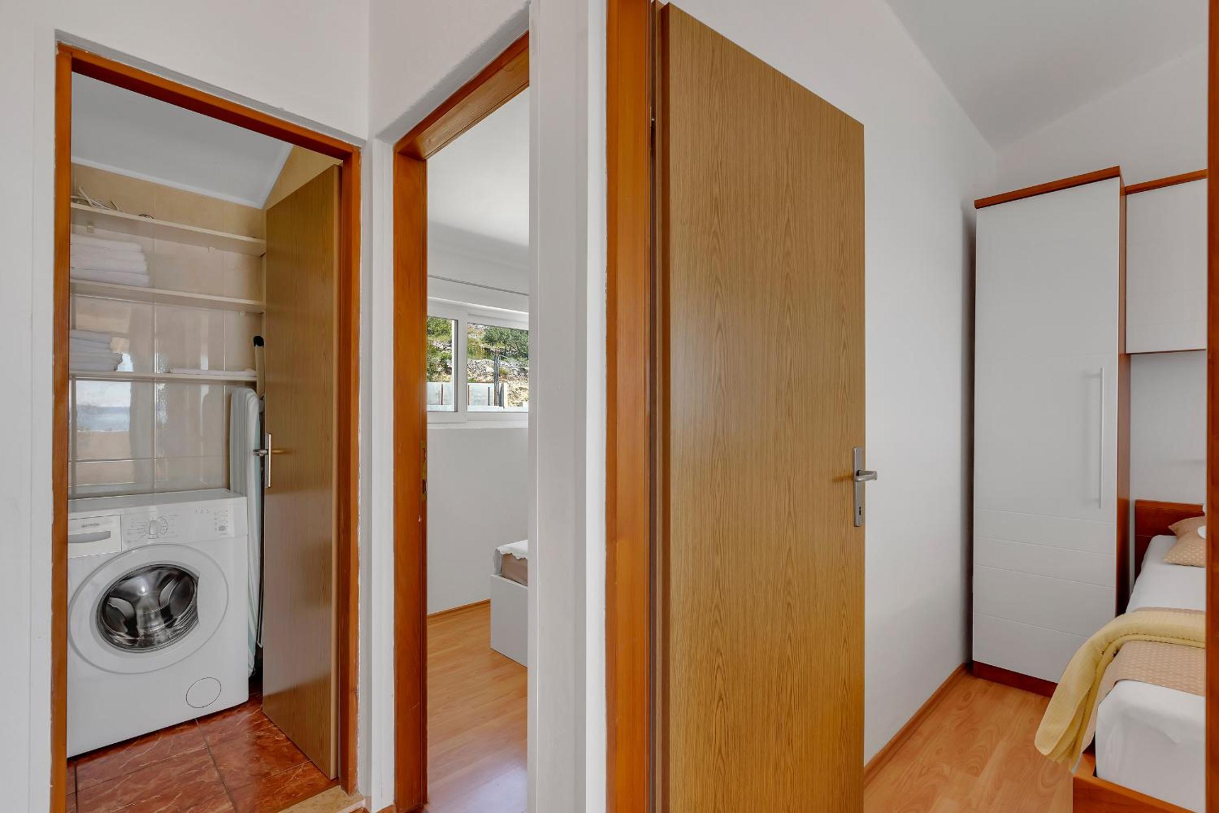 Apartmani Verica view 3