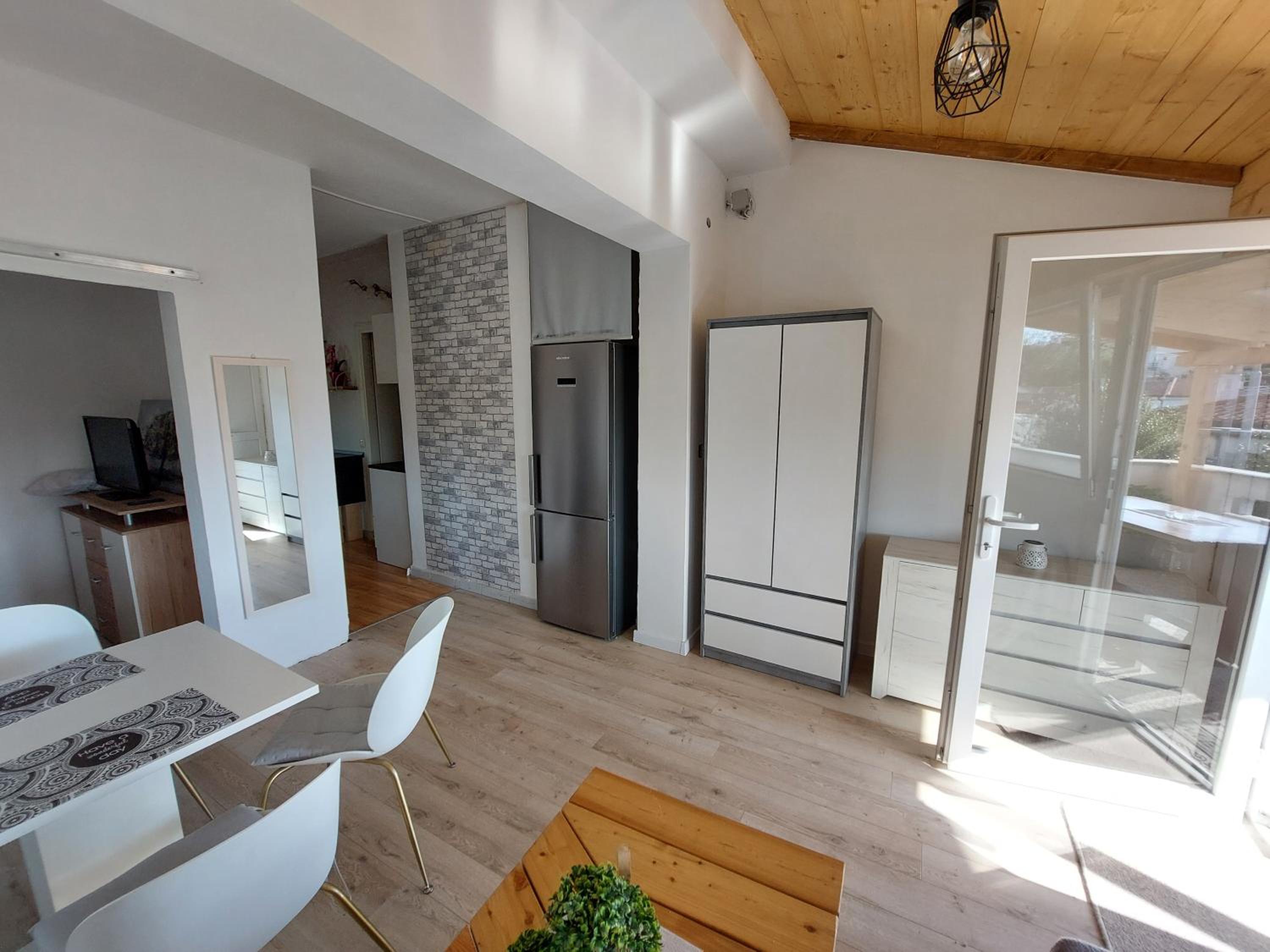 Mely Apartment view 4