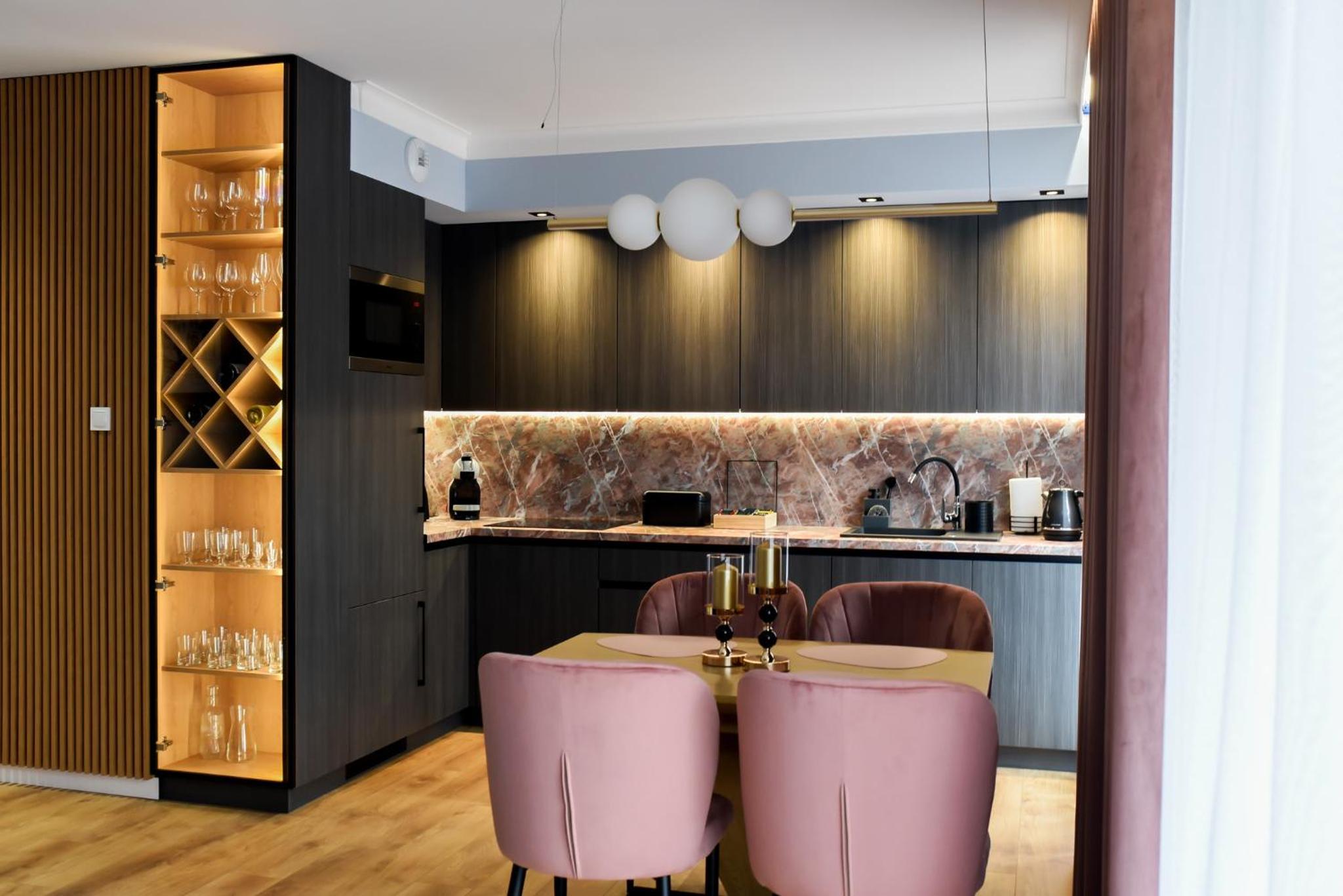 Apartament Leśny No 64 nad Zalewem JACUZZI, KOMINEK z Garażem NEW!