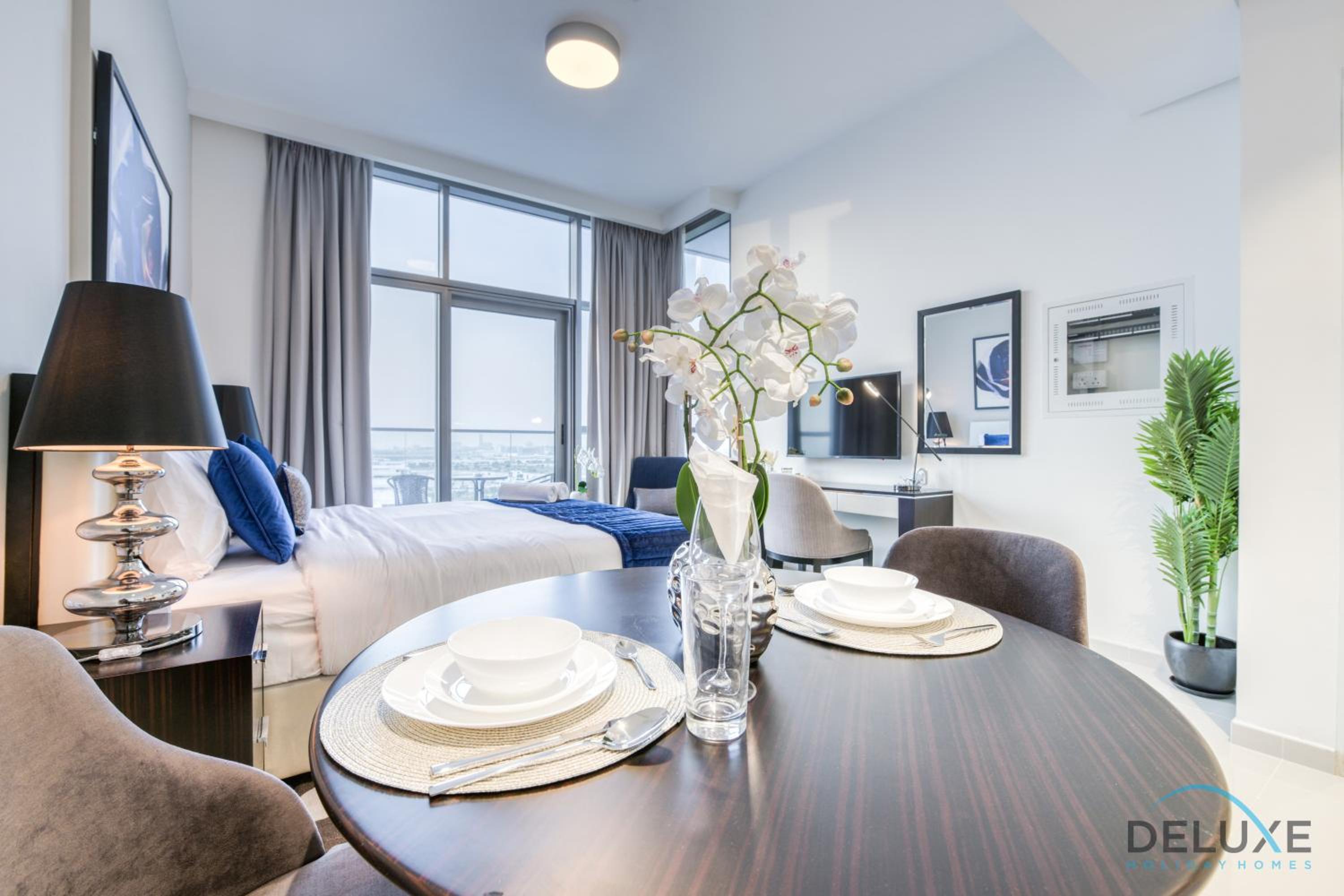 Sunlit Studio at Golf Promenade 2A DAMAC Hills By Deluxe Holiday Homes
