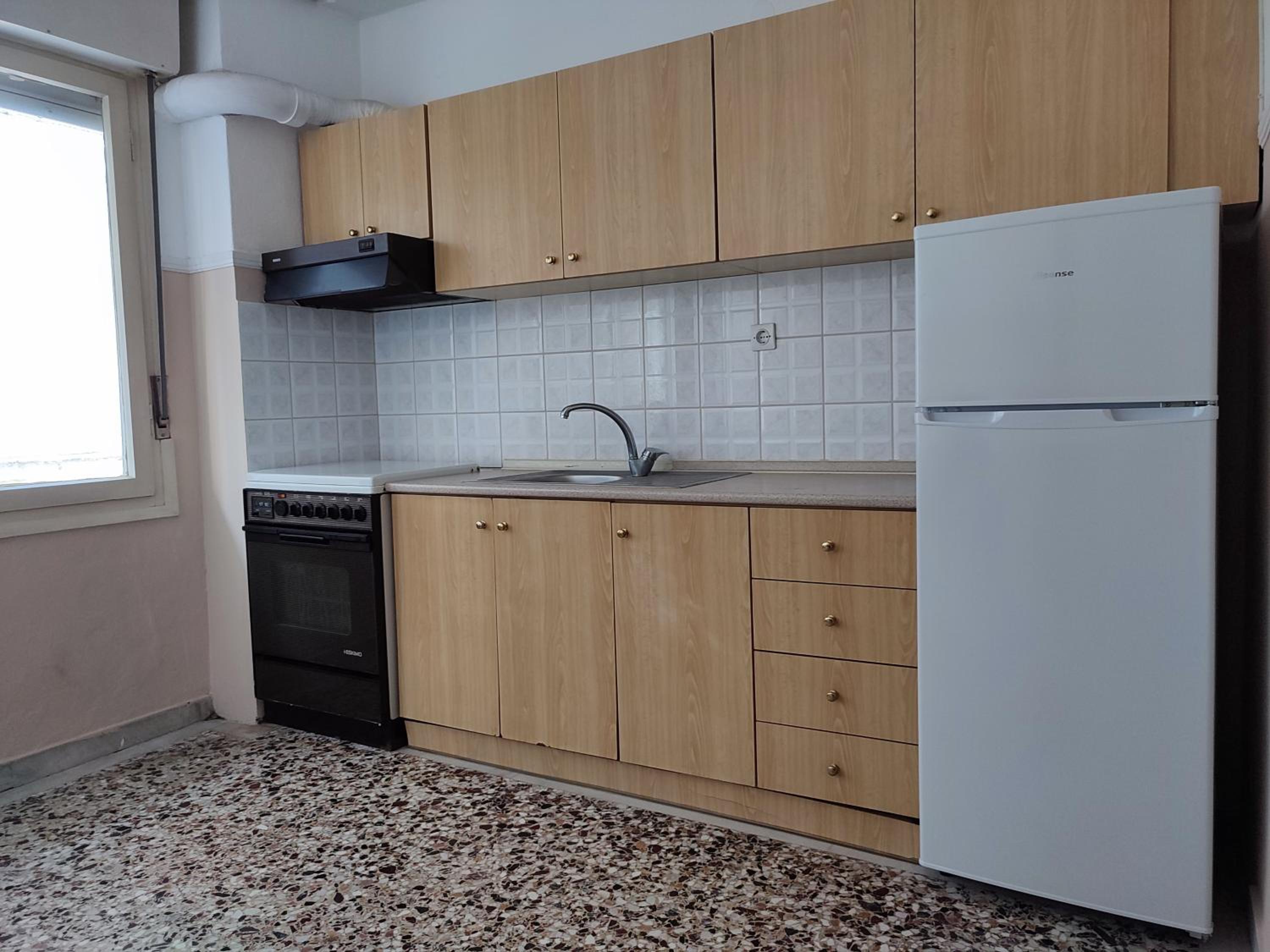Emme Central - spacious apartment view 5