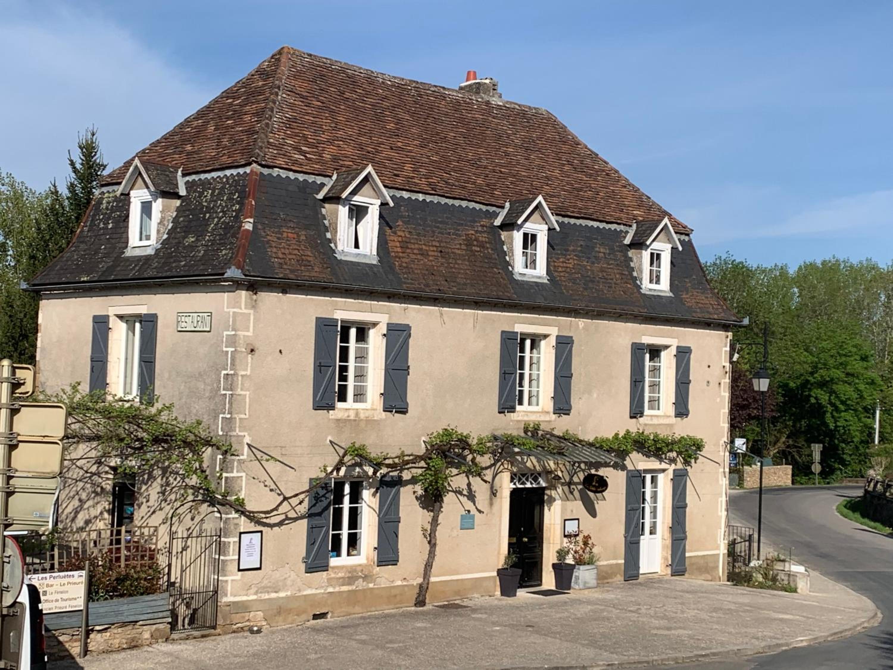 La Petite Auberge