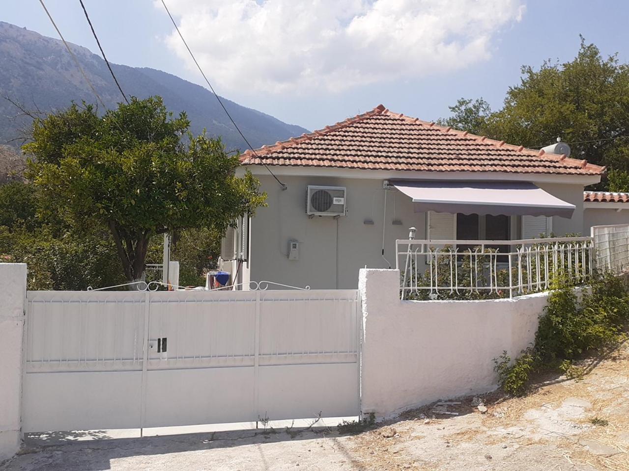 Modern Apartment 10mins from the Beach