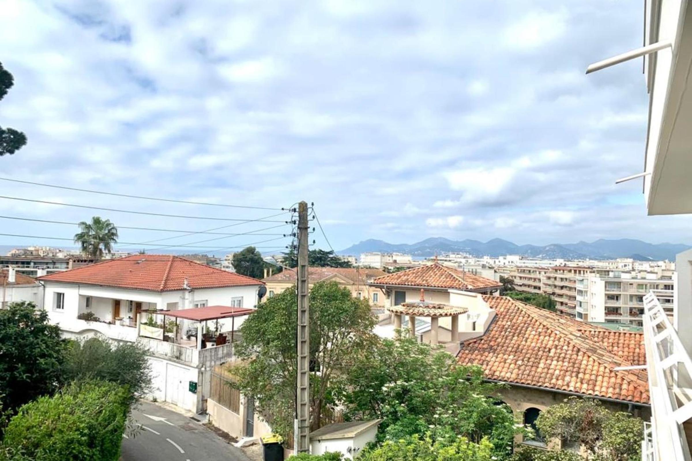 35m studio less than 10 min walk from the Croisette photo 3