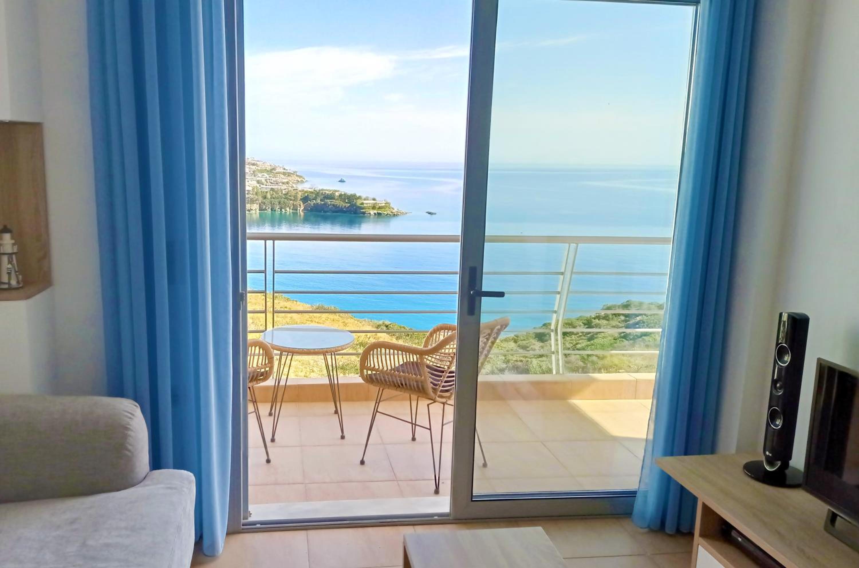 Between 2 beaches - sea breeze suite photo 1