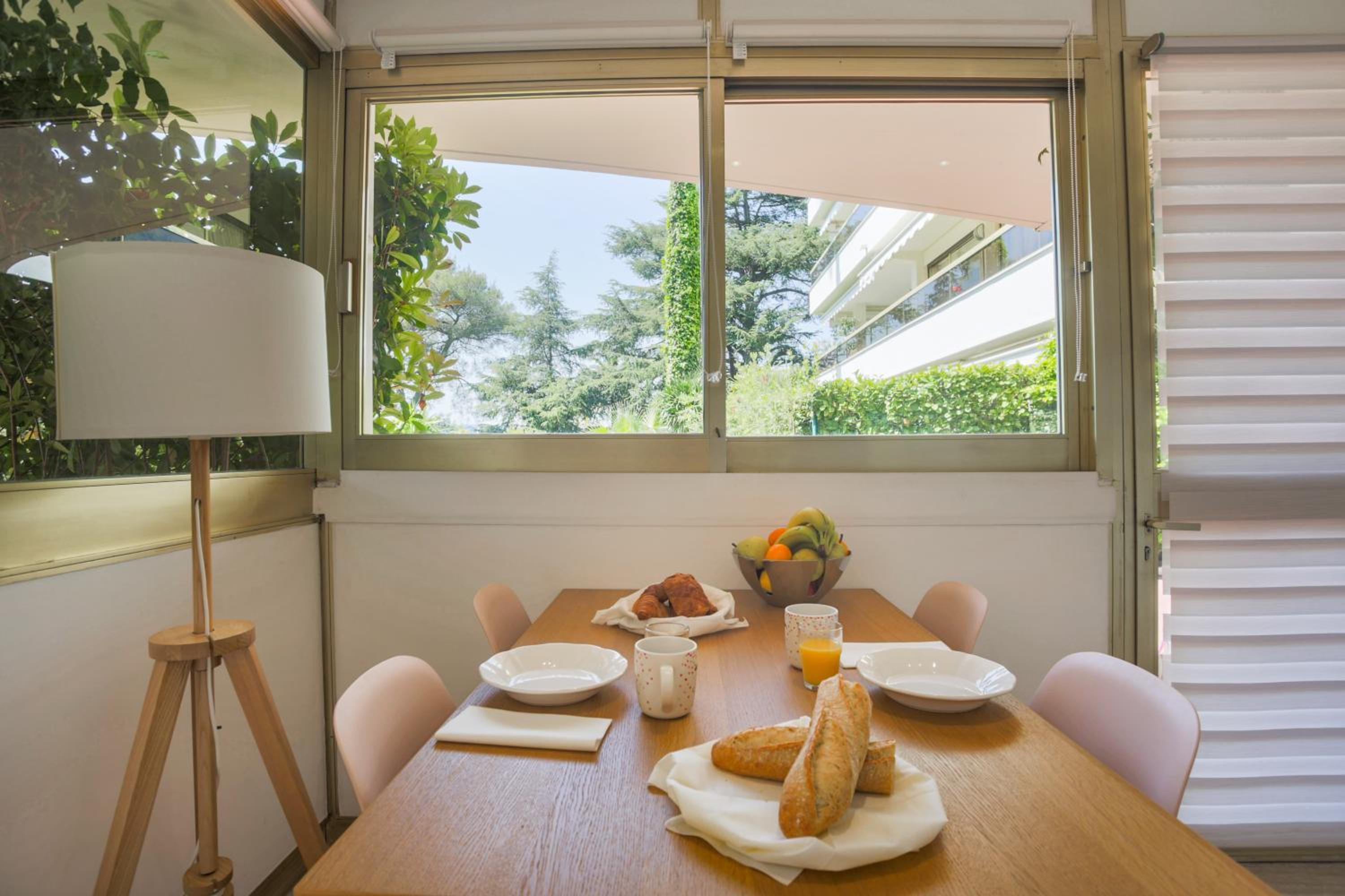 Studio A/C La Californie with patio by Olidesi photo 4