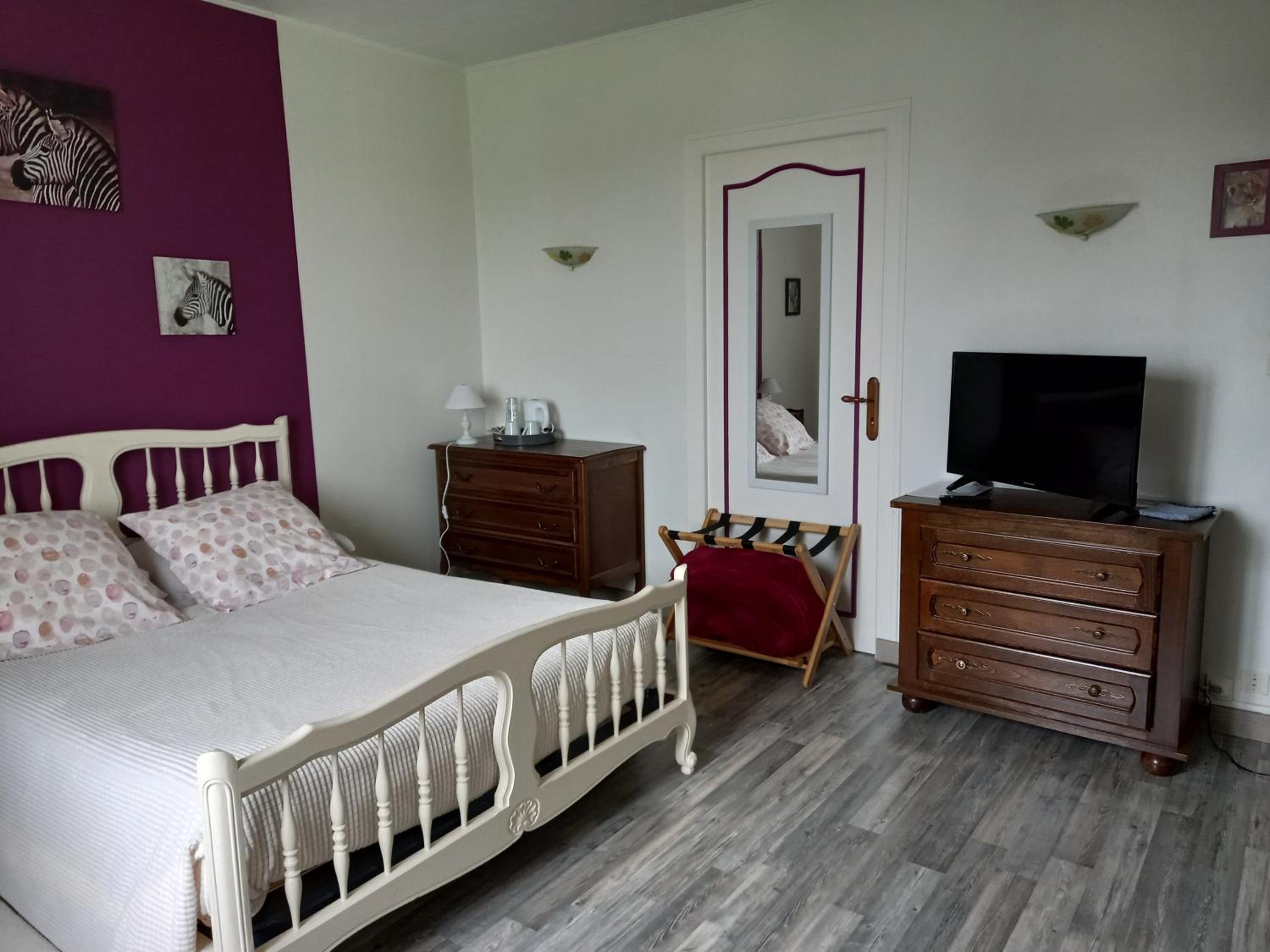 LE LOGIS DE L'ETORE view 5