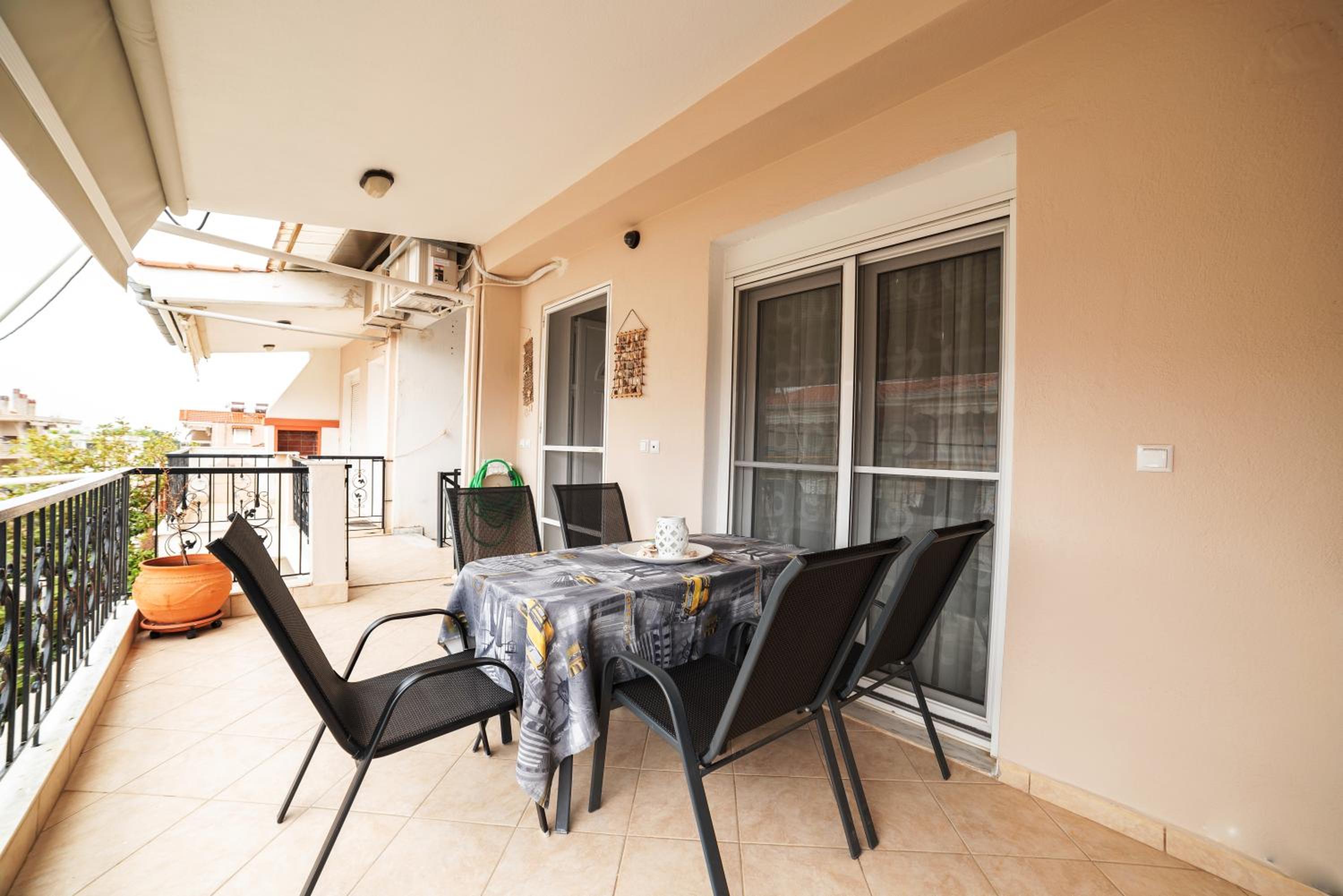 Porto Ofrynio Central Deluxe Golden Apartment