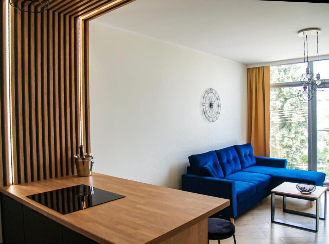 Nowoczesny Apartament z widokiem na jezioro view 4