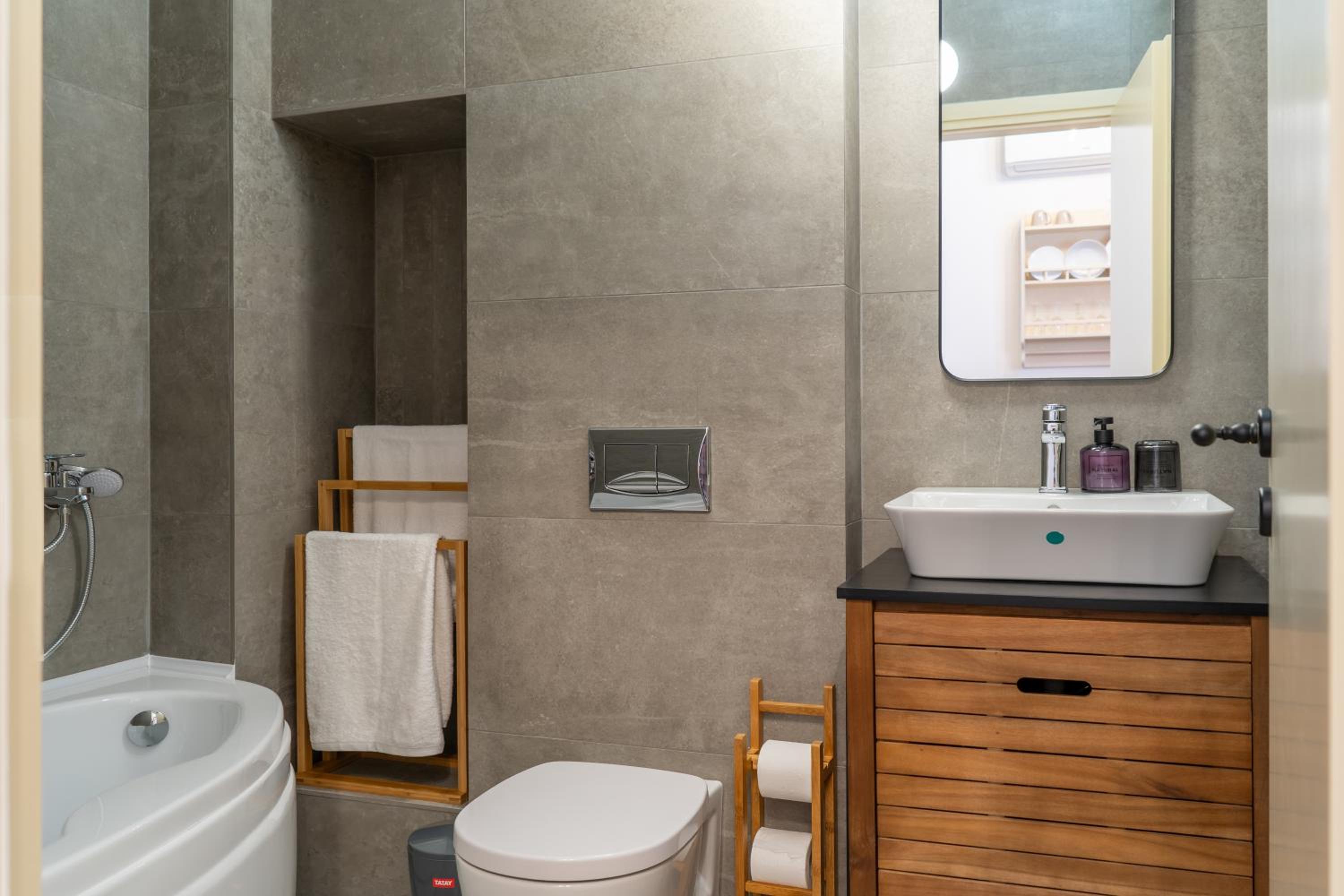 Quattro domus 4-historical townhouse