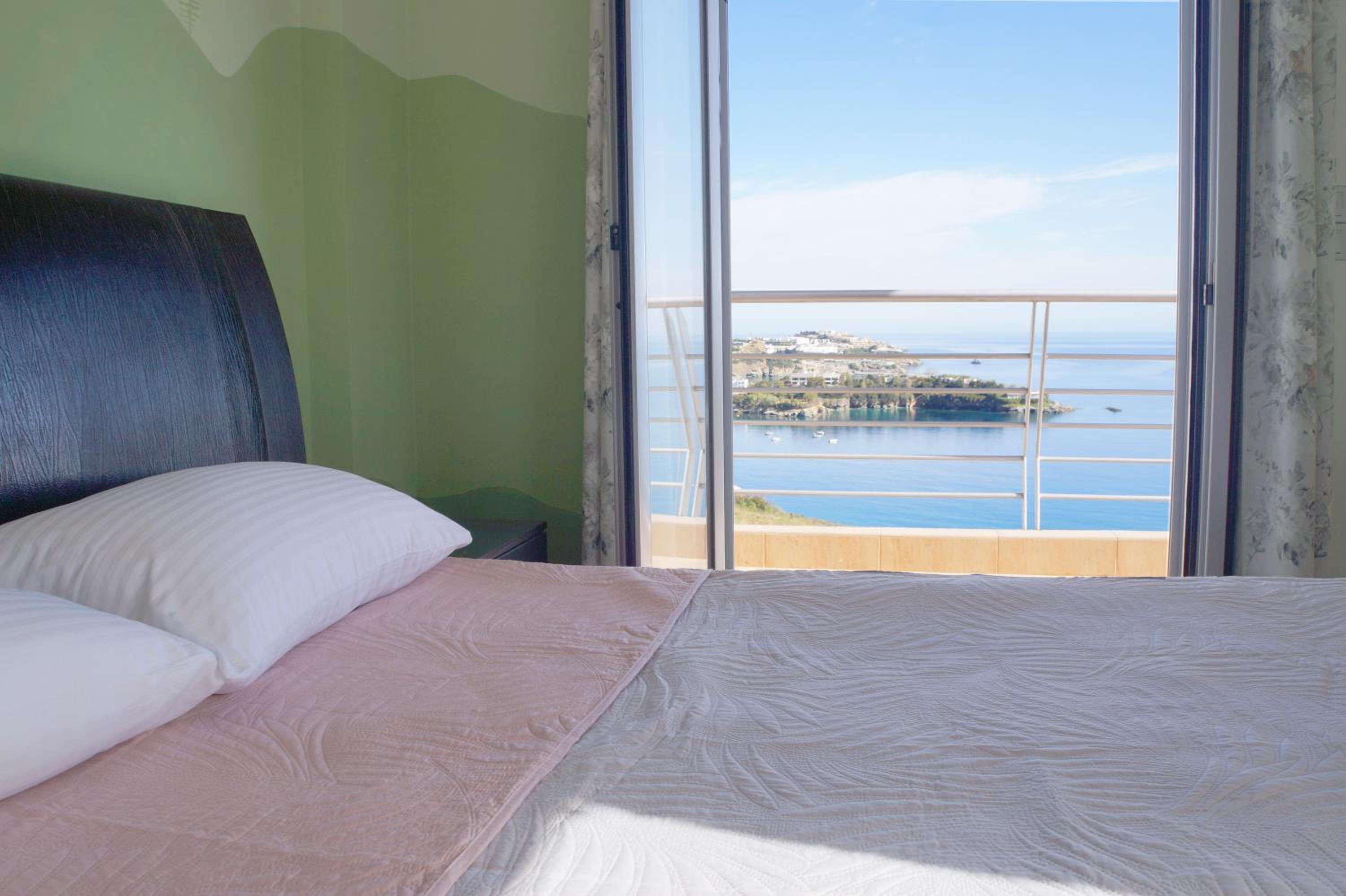 Between 2 beaches - sea breeze suite photo 4