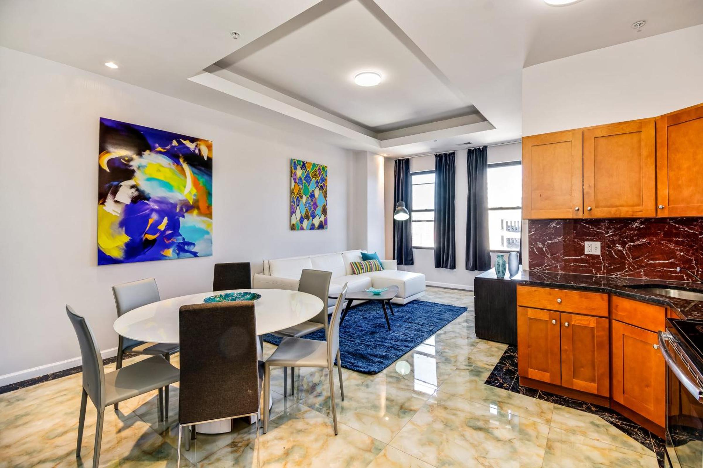 The Philadelphia Getaway 2BD Apartment in the heart of the City view 2