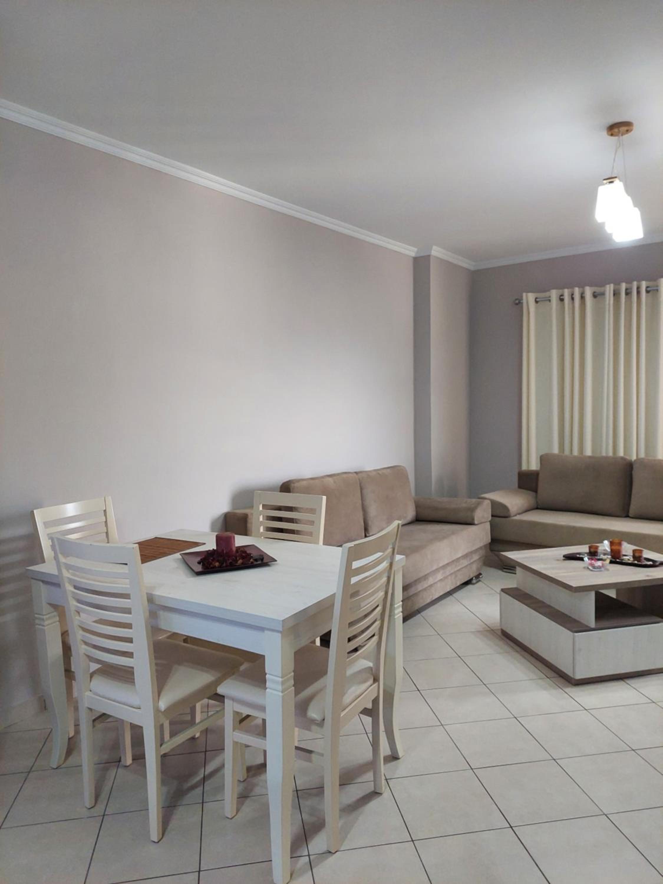 B & D Apartment