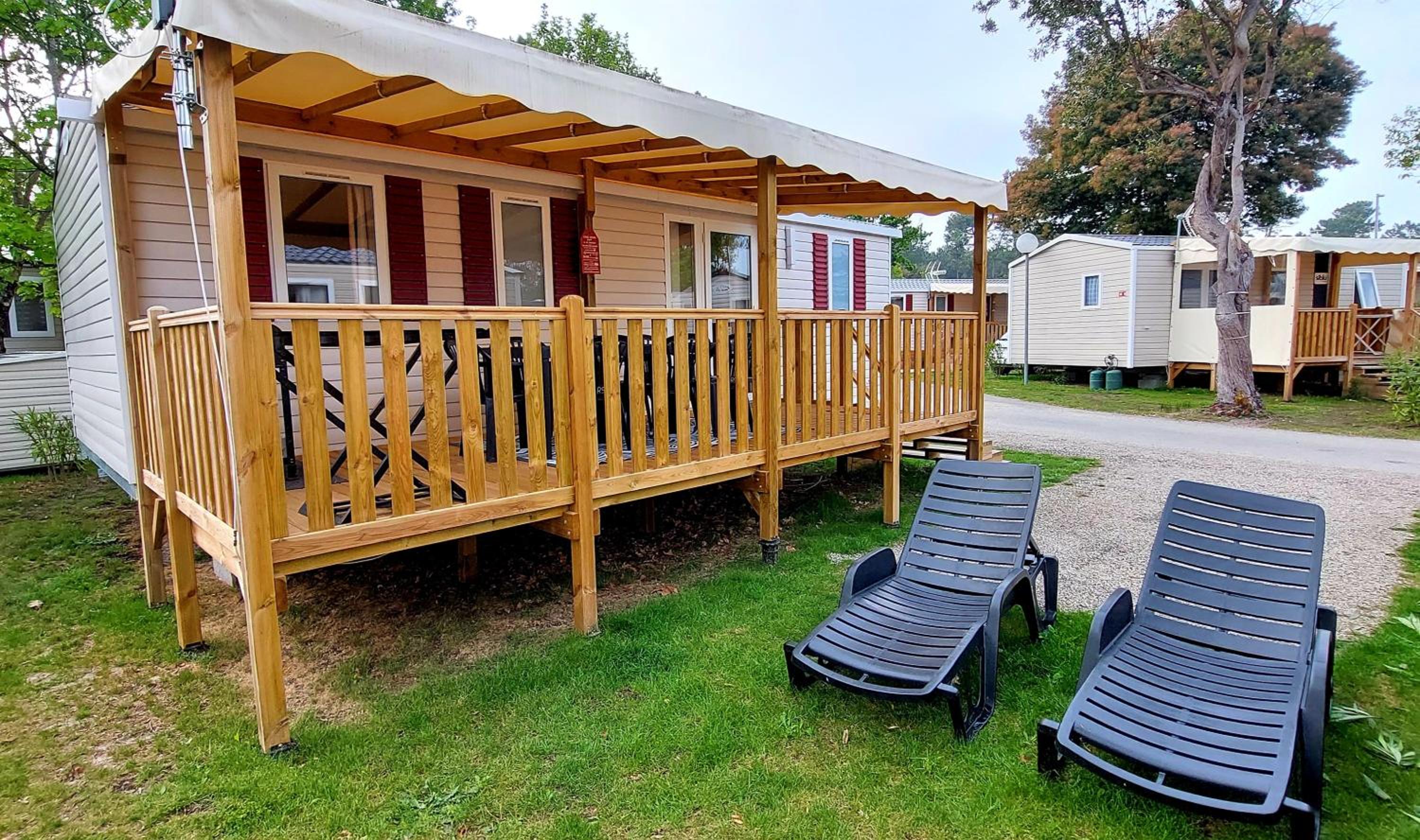 Mobil Home Camping Les VIVIERS, Claouey view 2