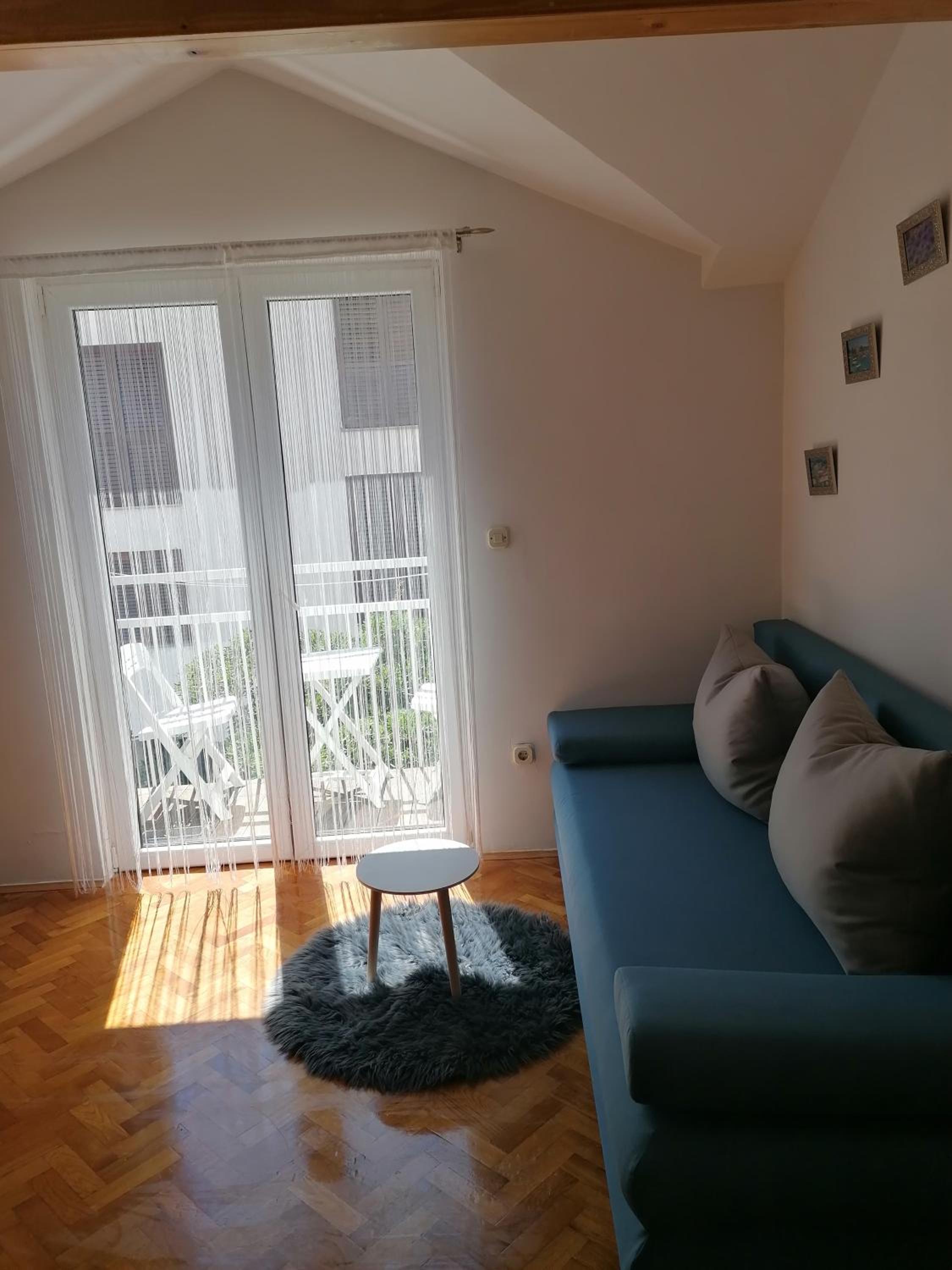 Apartment Uptown view 2