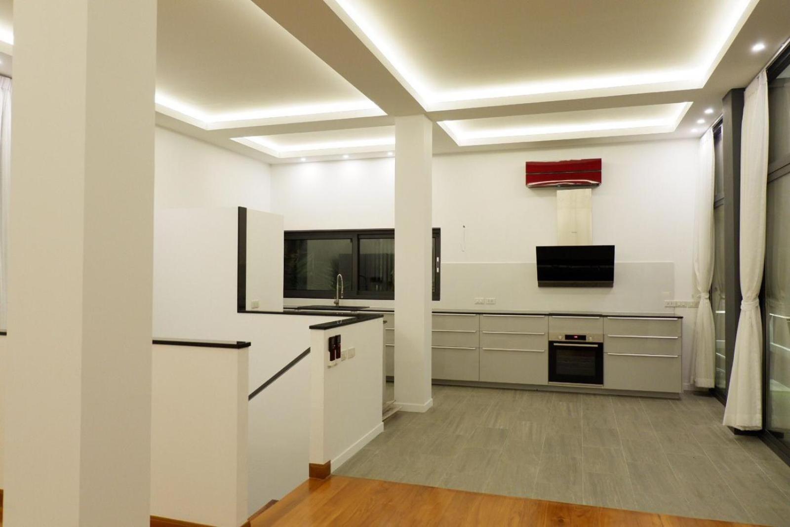 Swiss House 5