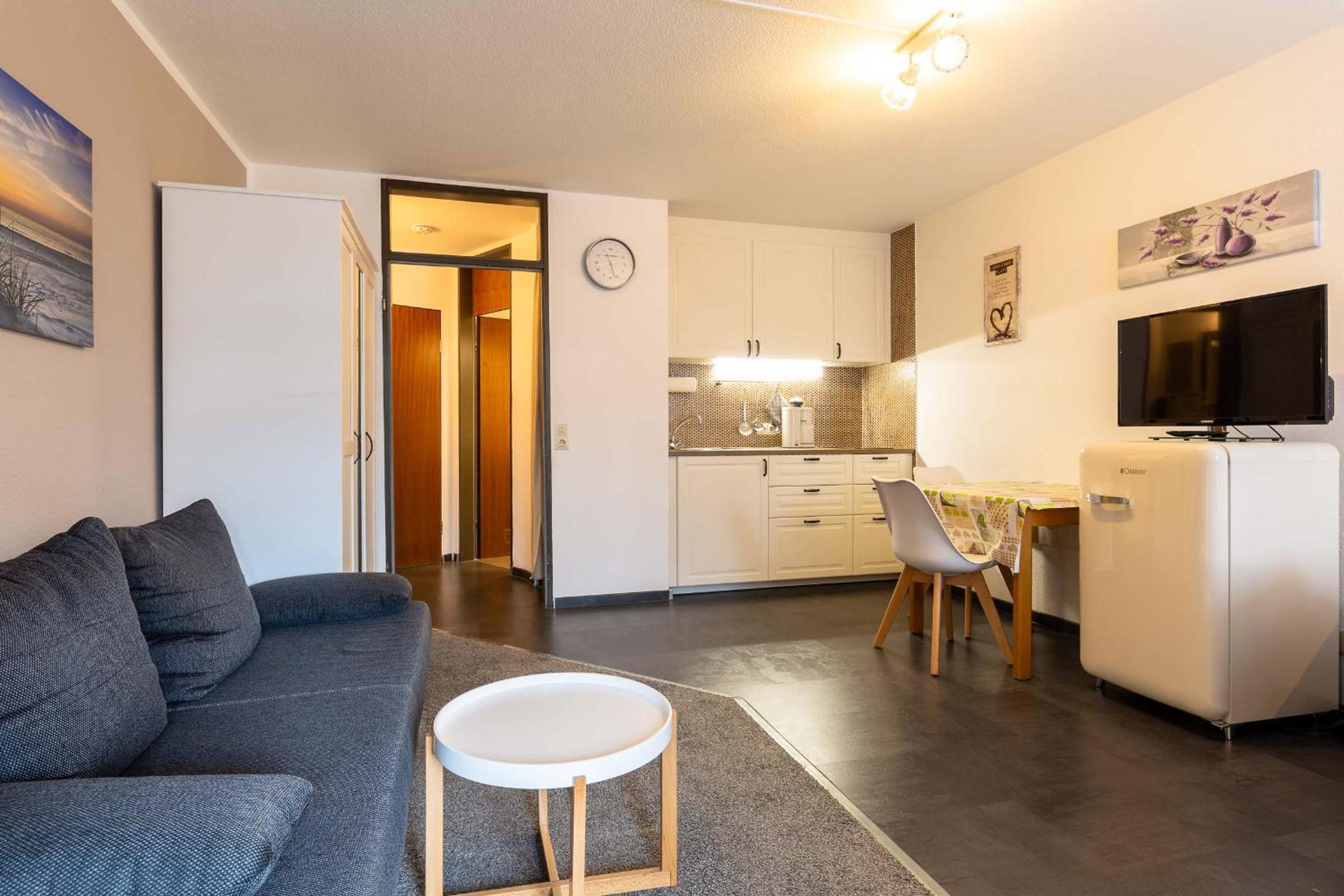 Ferienwohnpark Immenstaad am Bodensee Ein-Zimmer-Apartment 55 24 view 2