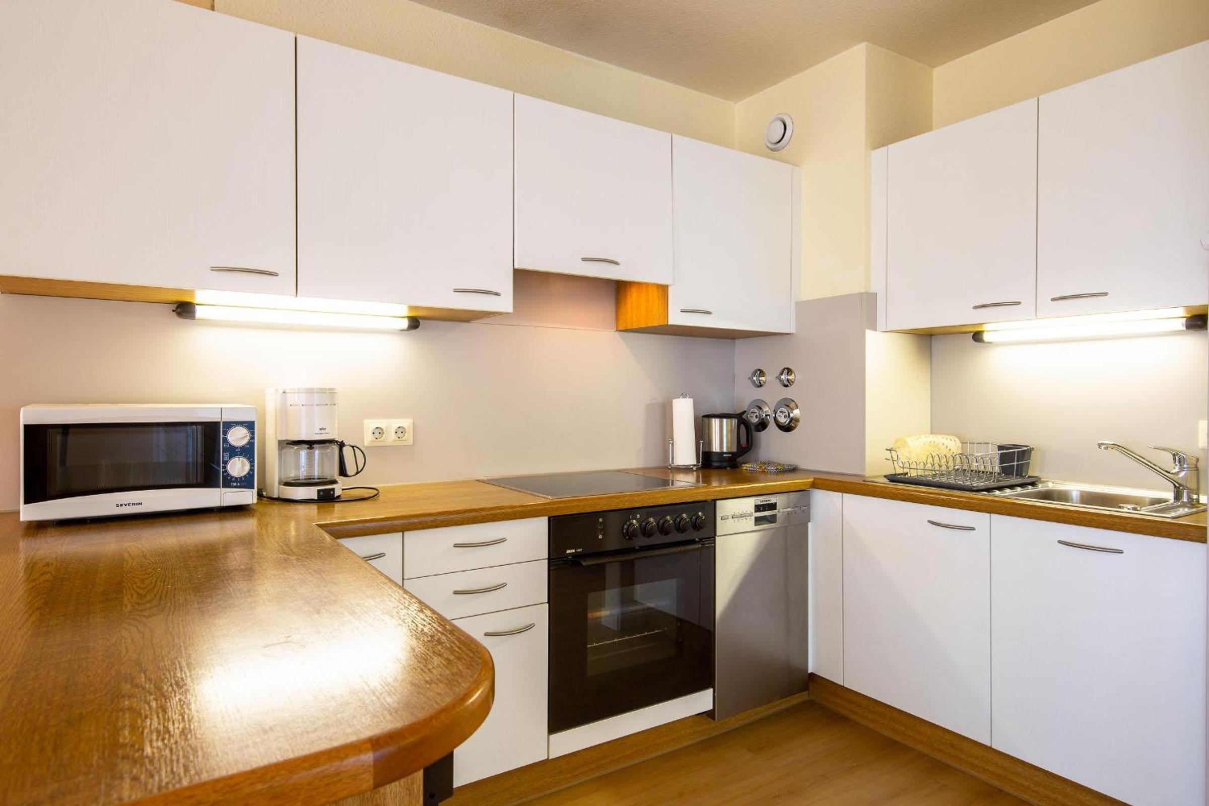 Ferienwohnpark Immenstaad am Bodensee Zwei-Zimmer-Apartment 53 01