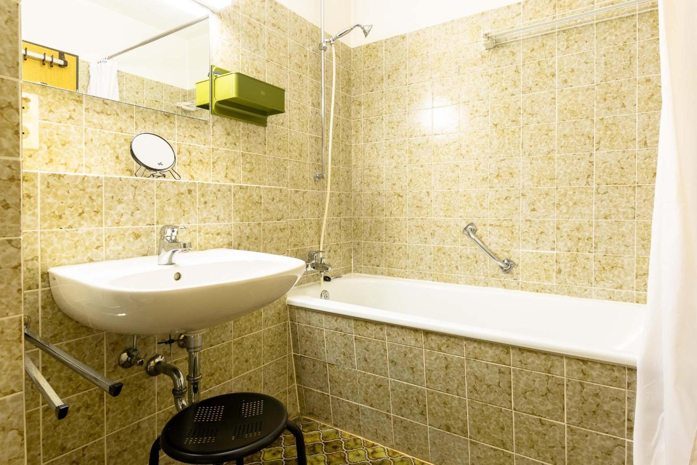 Ferienwohnpark Immenstaad am Bodensee Zwei-Zimmer-Apartment 49 47