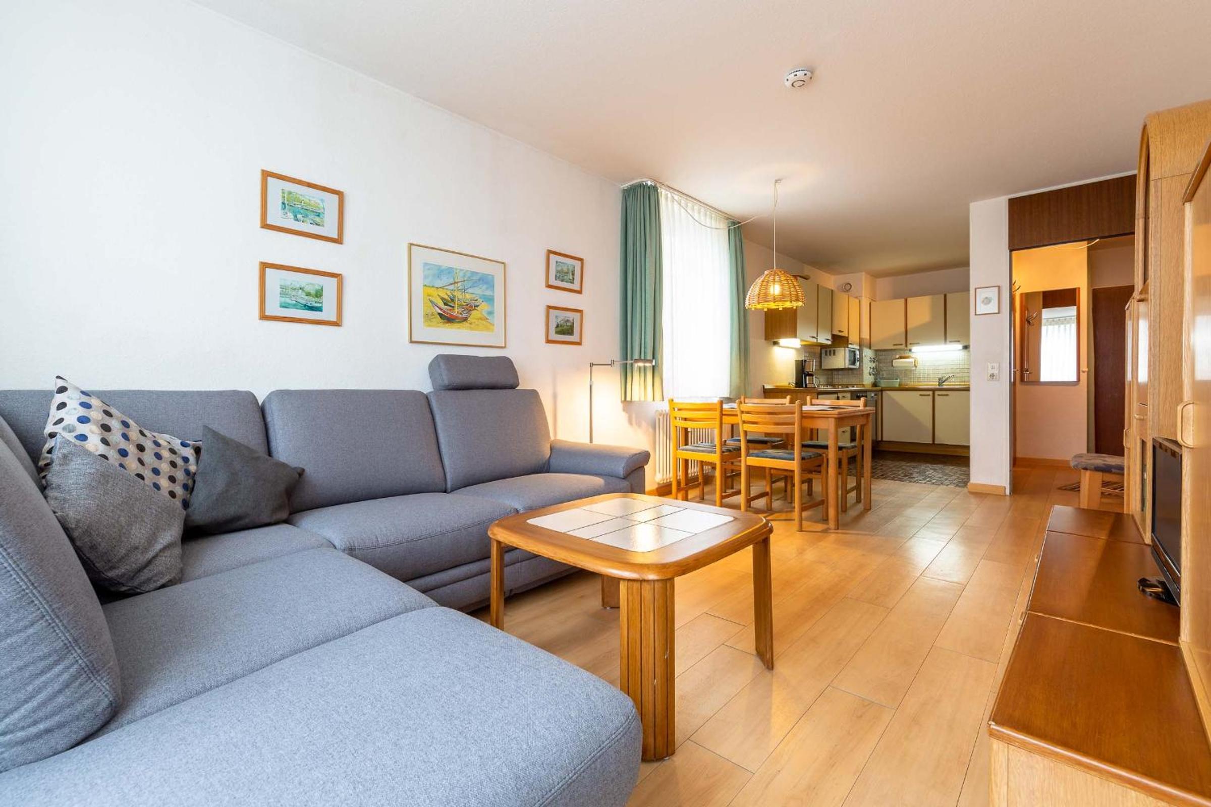Ferienwohnpark Immenstaad am Bodensee Zwei-Zimmer-Apartment 55 14 view 2