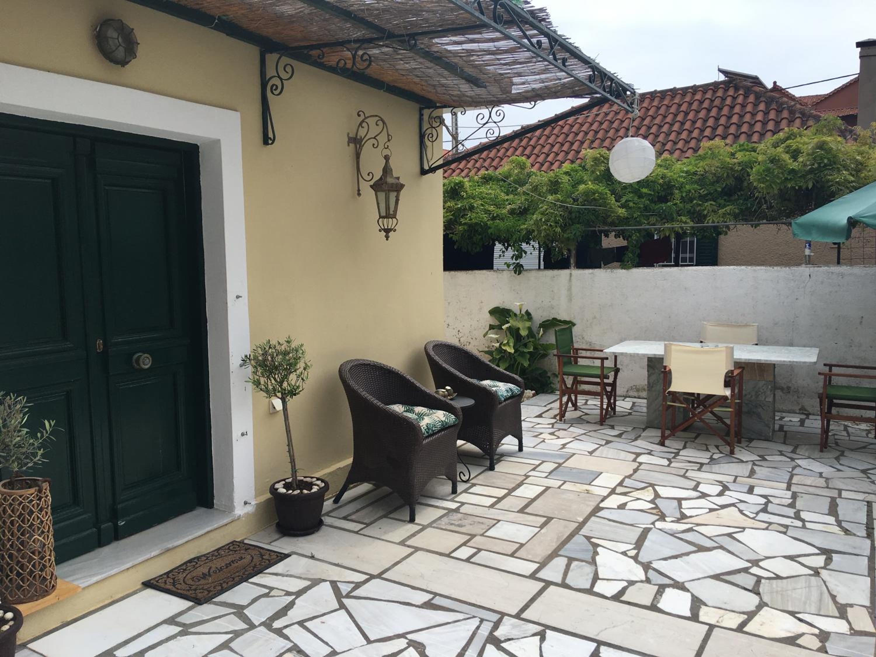 Lena’s Traditional Villa