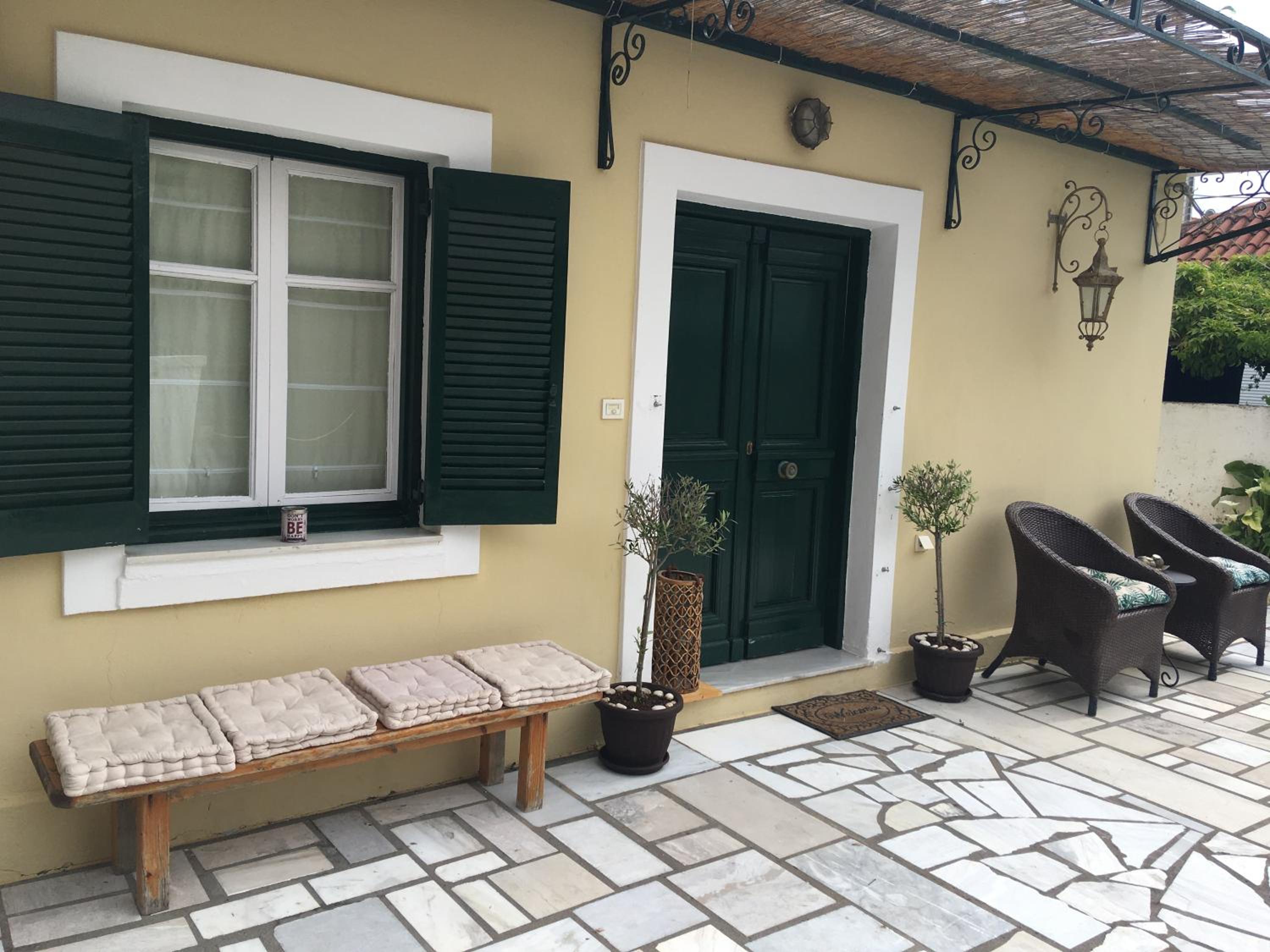 Lena’s Traditional Villa