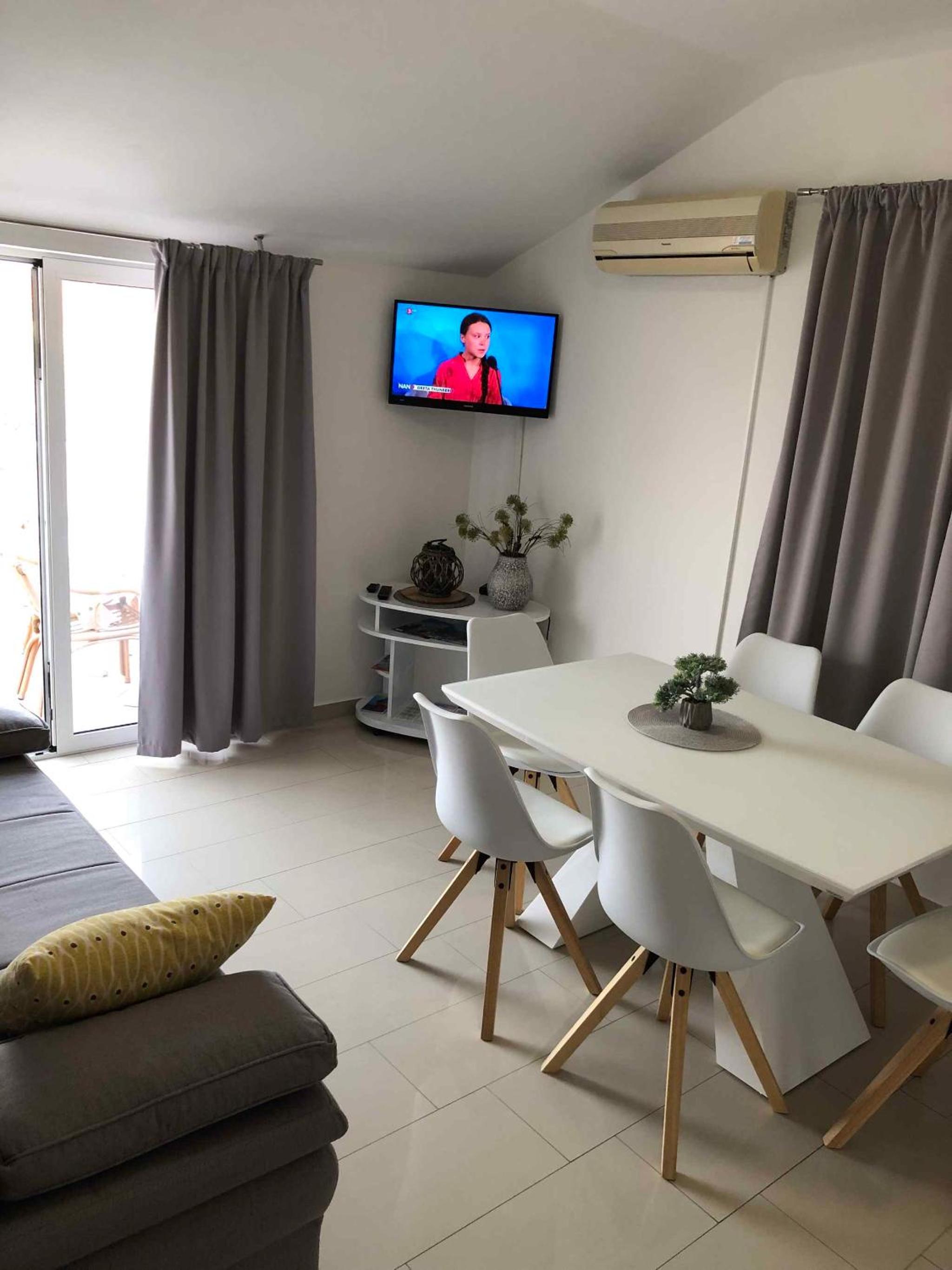 Apartments in Biograd na Moru - Biograd Riviera 42685 view 2