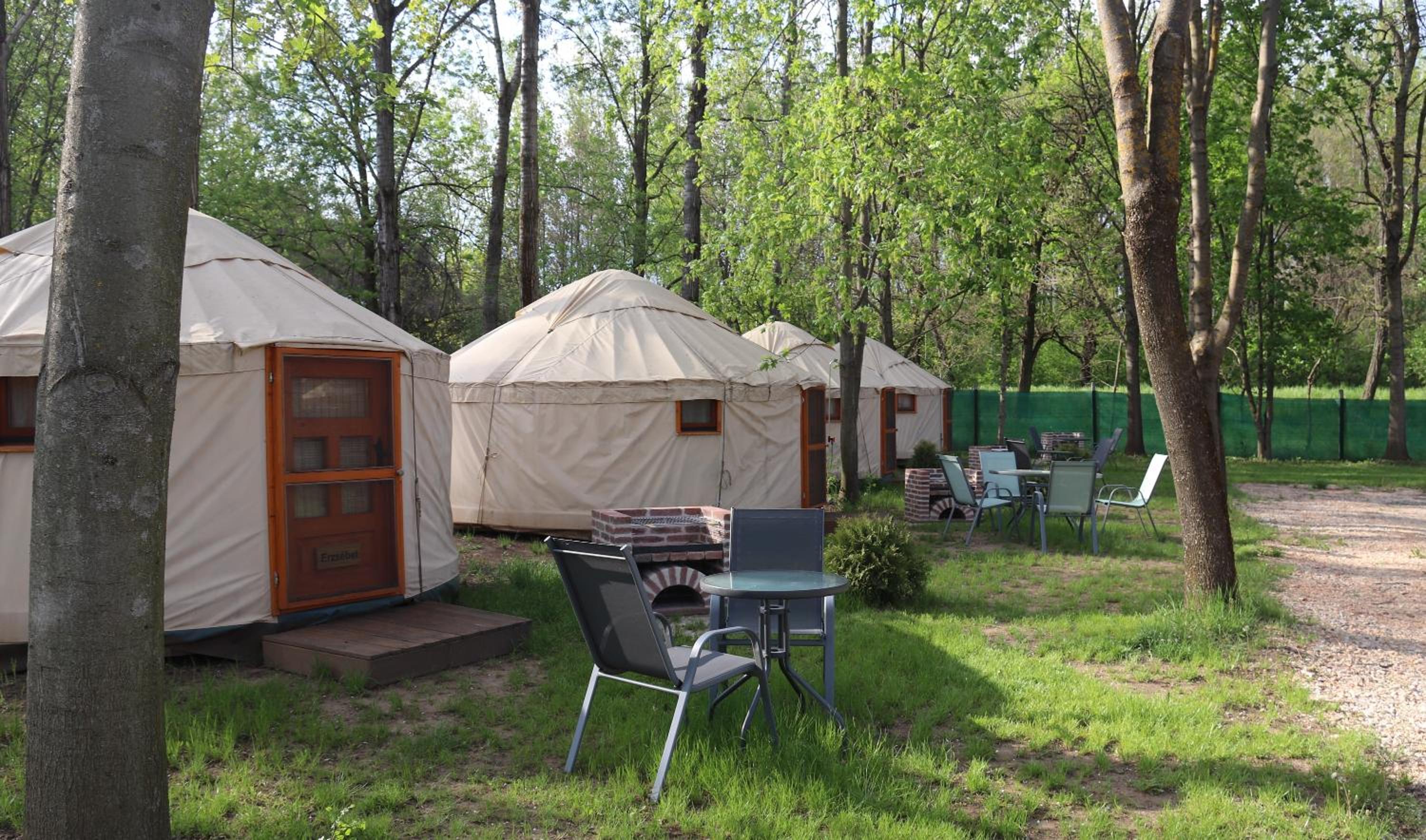 Öko Kemping és Glamping Tiszadada