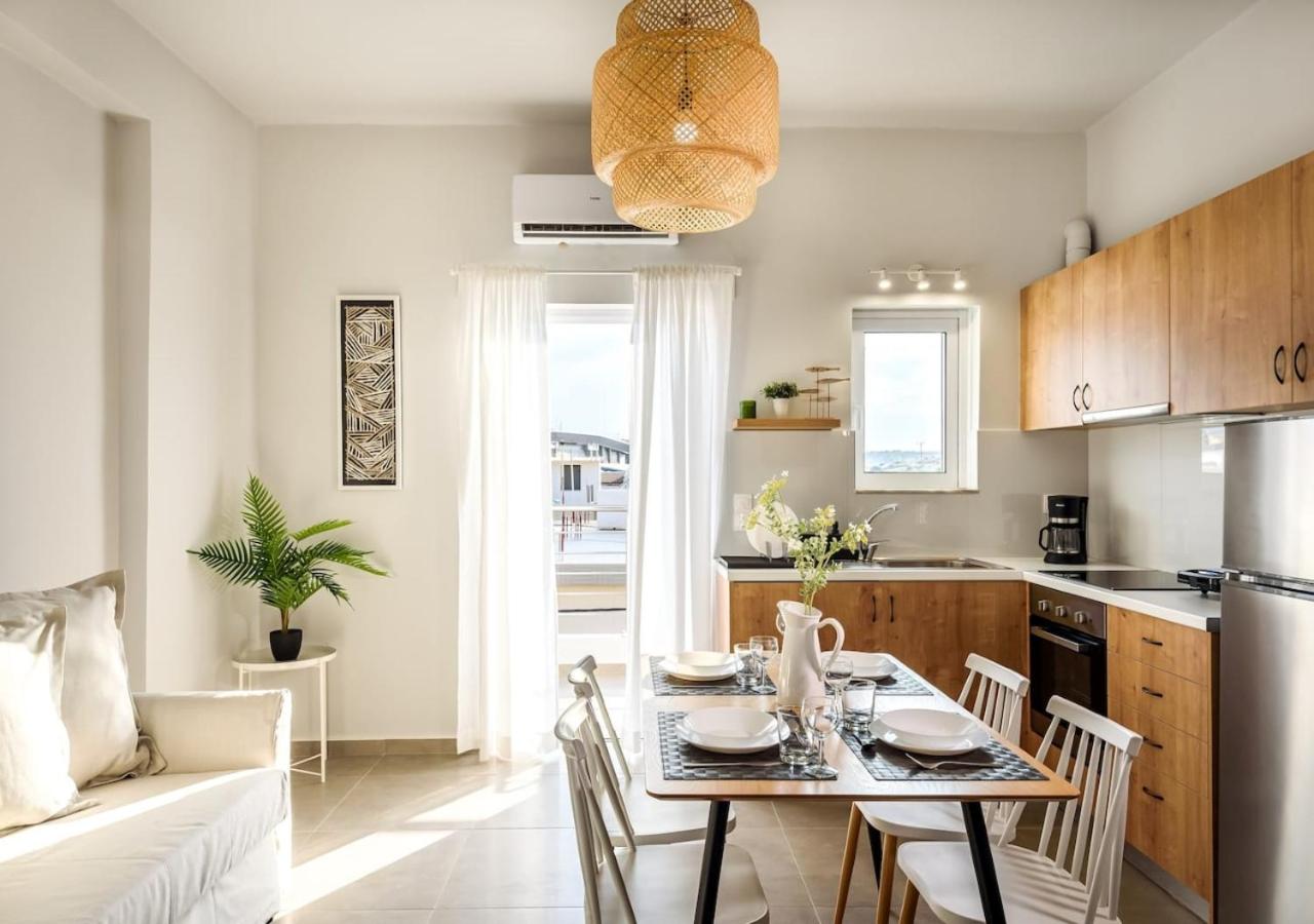 Cosy Apartment Evdoxia (1), walking distance to the beach!