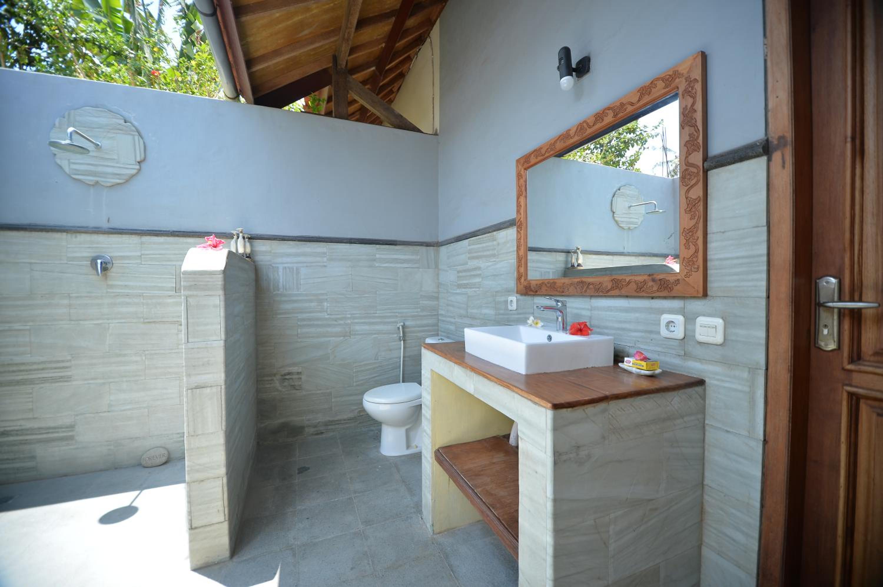 Hibiscus House Pemuteran Bali