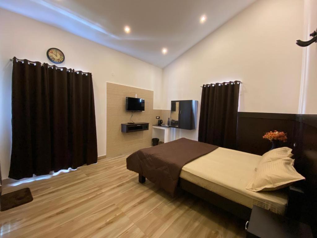 RR Holidays - Home Stay