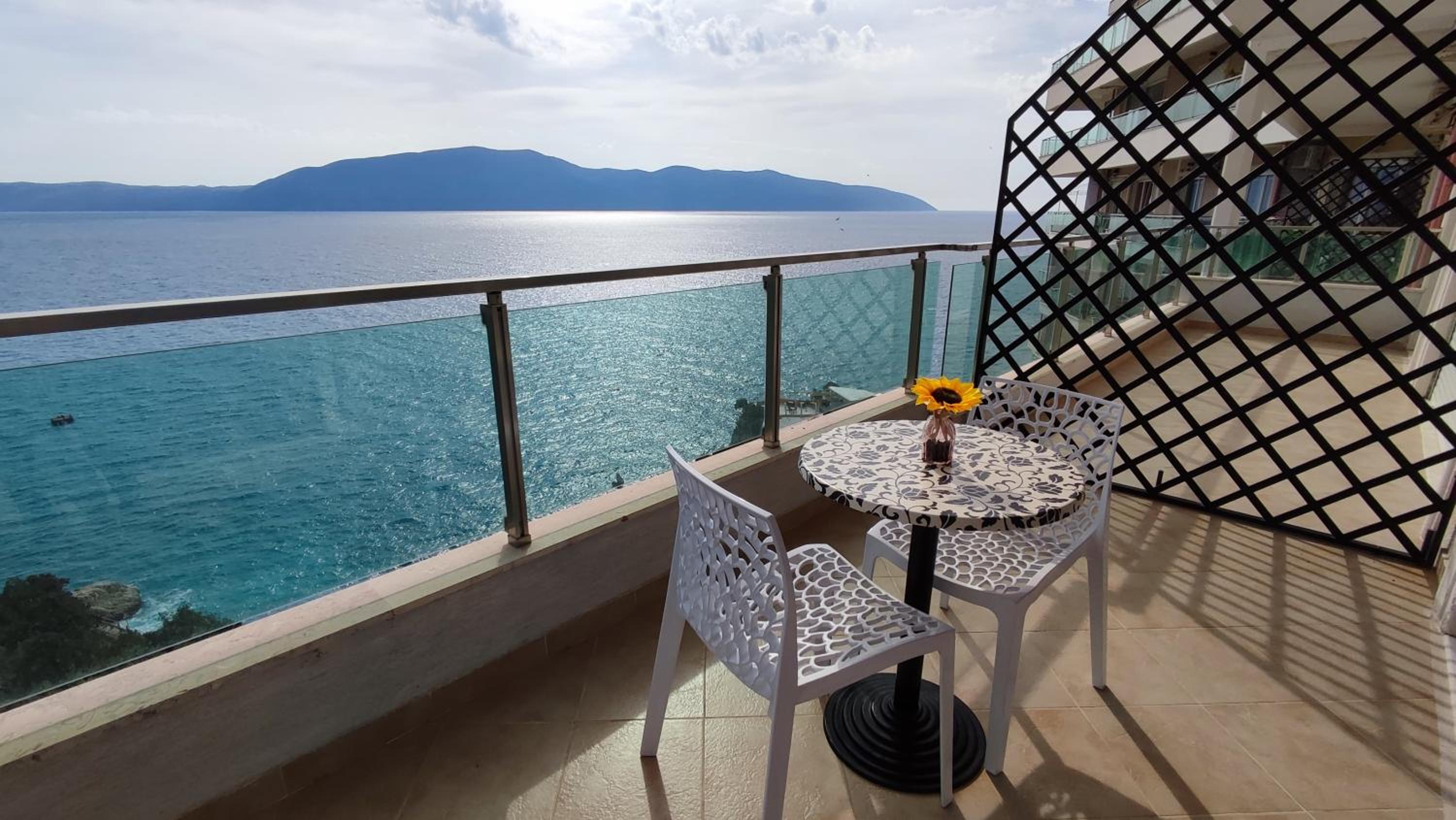 Sea Front Apartment