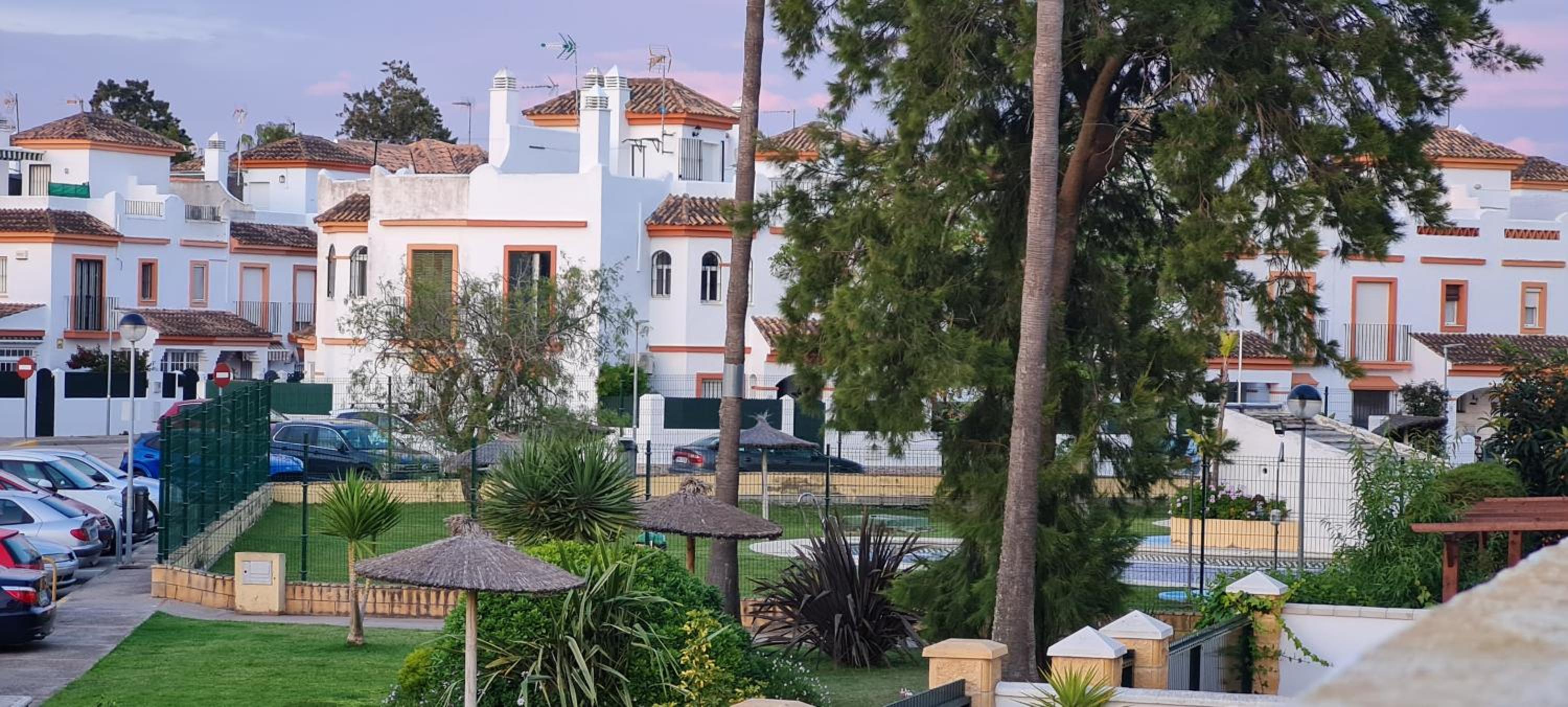 Aparta club la barrosa view 2