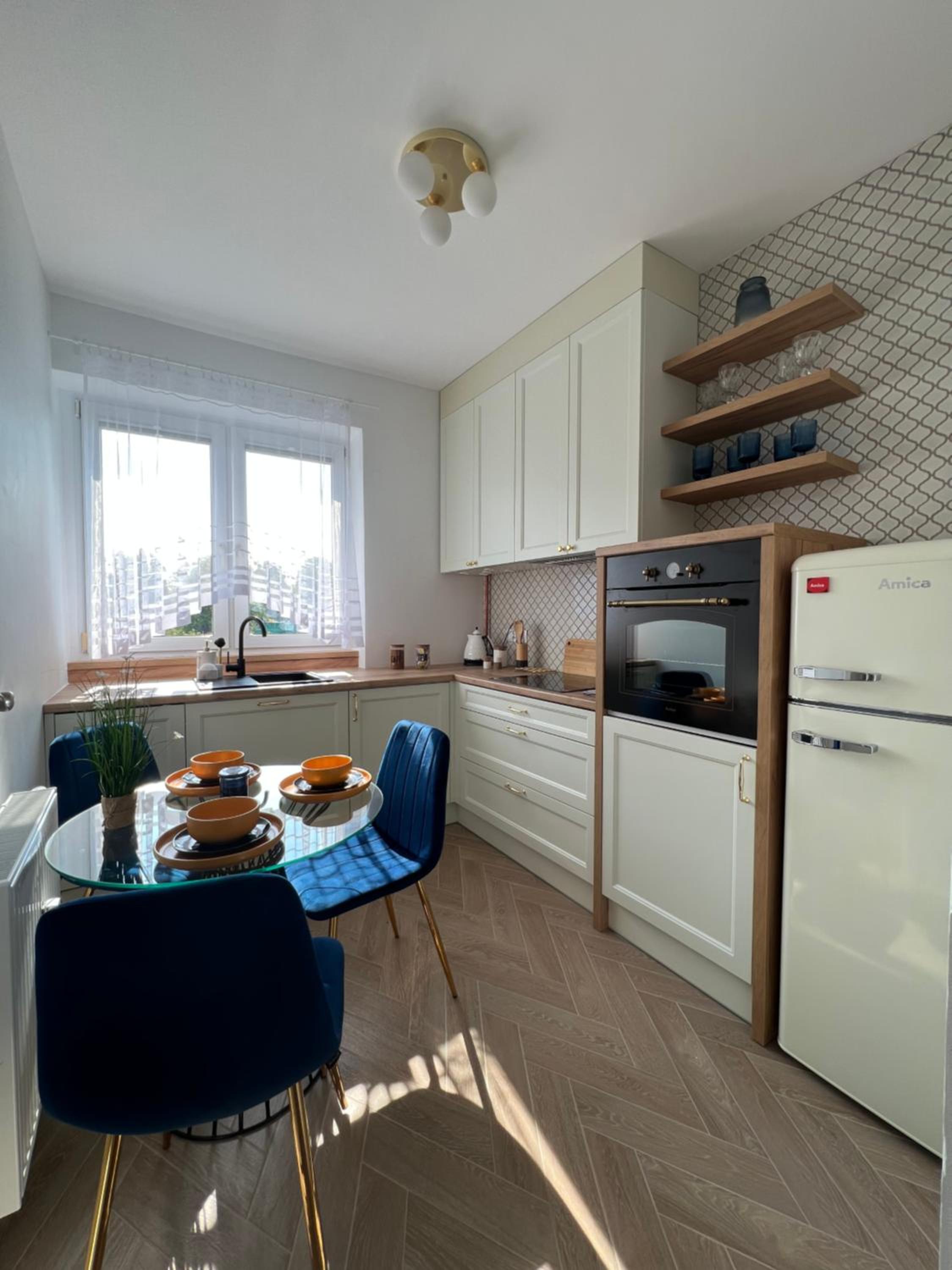 B&W Luxurious Apartment in the heart of Wroclaw
