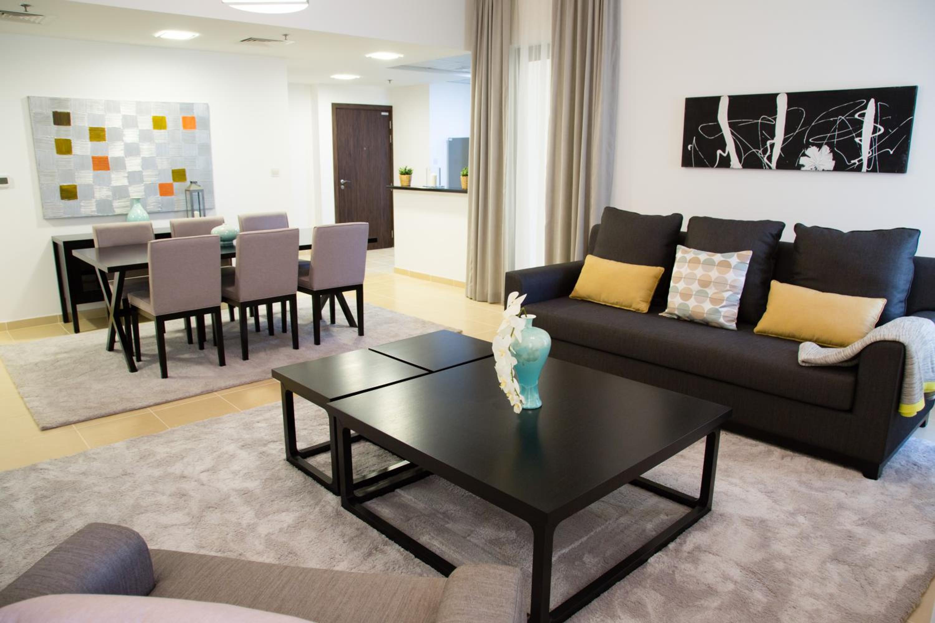 HiGuests - Charming Apt in JBR with Balcony by the Beach