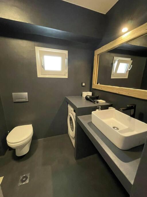 Rock N Sun - Brand New Apartment in Ermioni view 2
