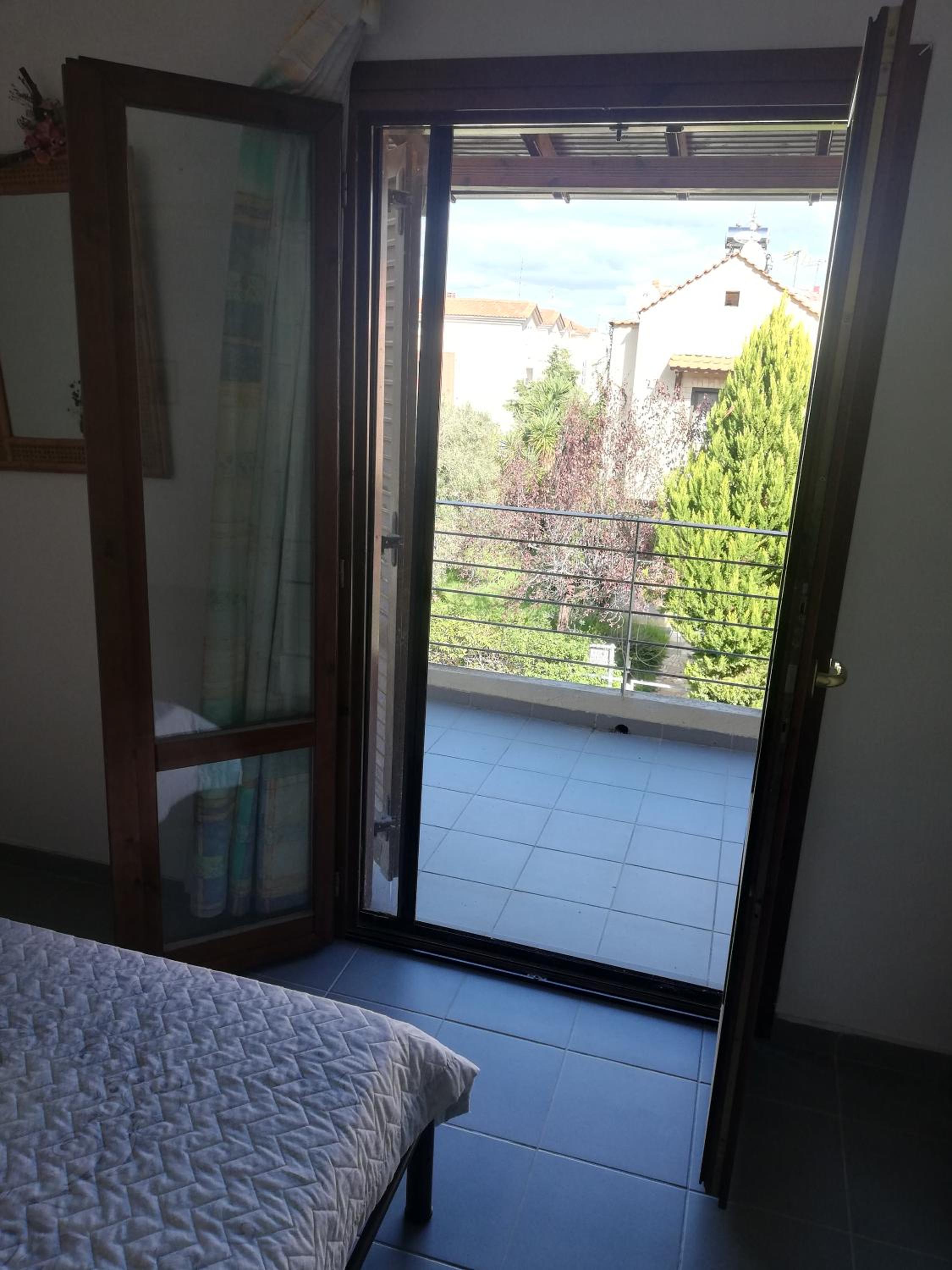 private house next to the sea view 4