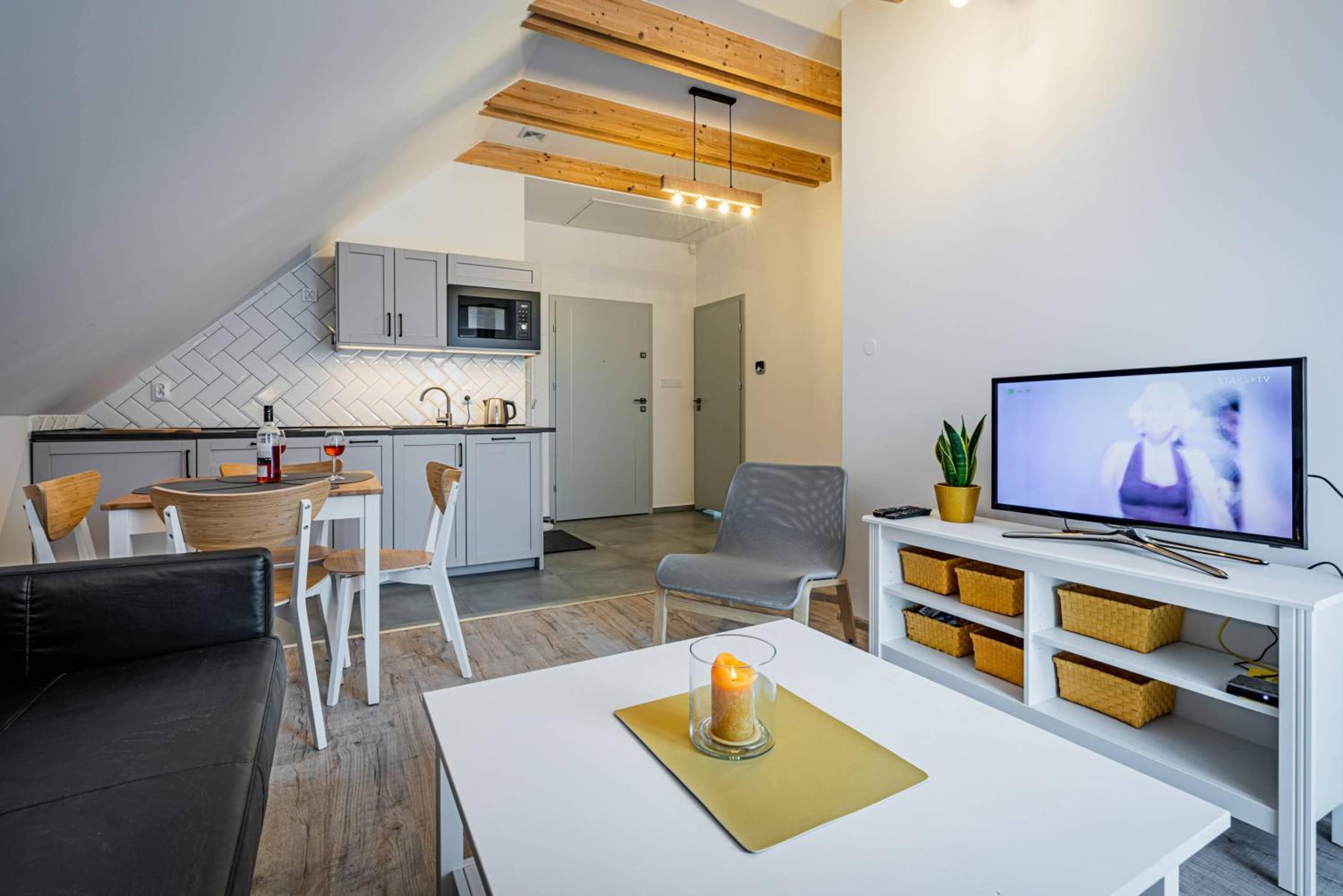 Apartamenty Ustronne Liściasta view 3