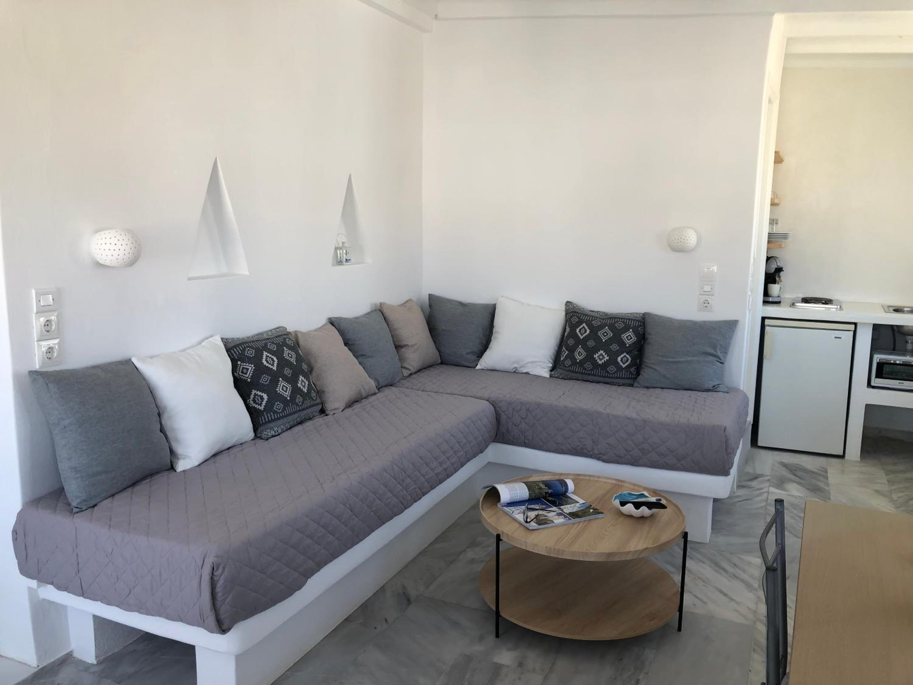 Noe Rooms