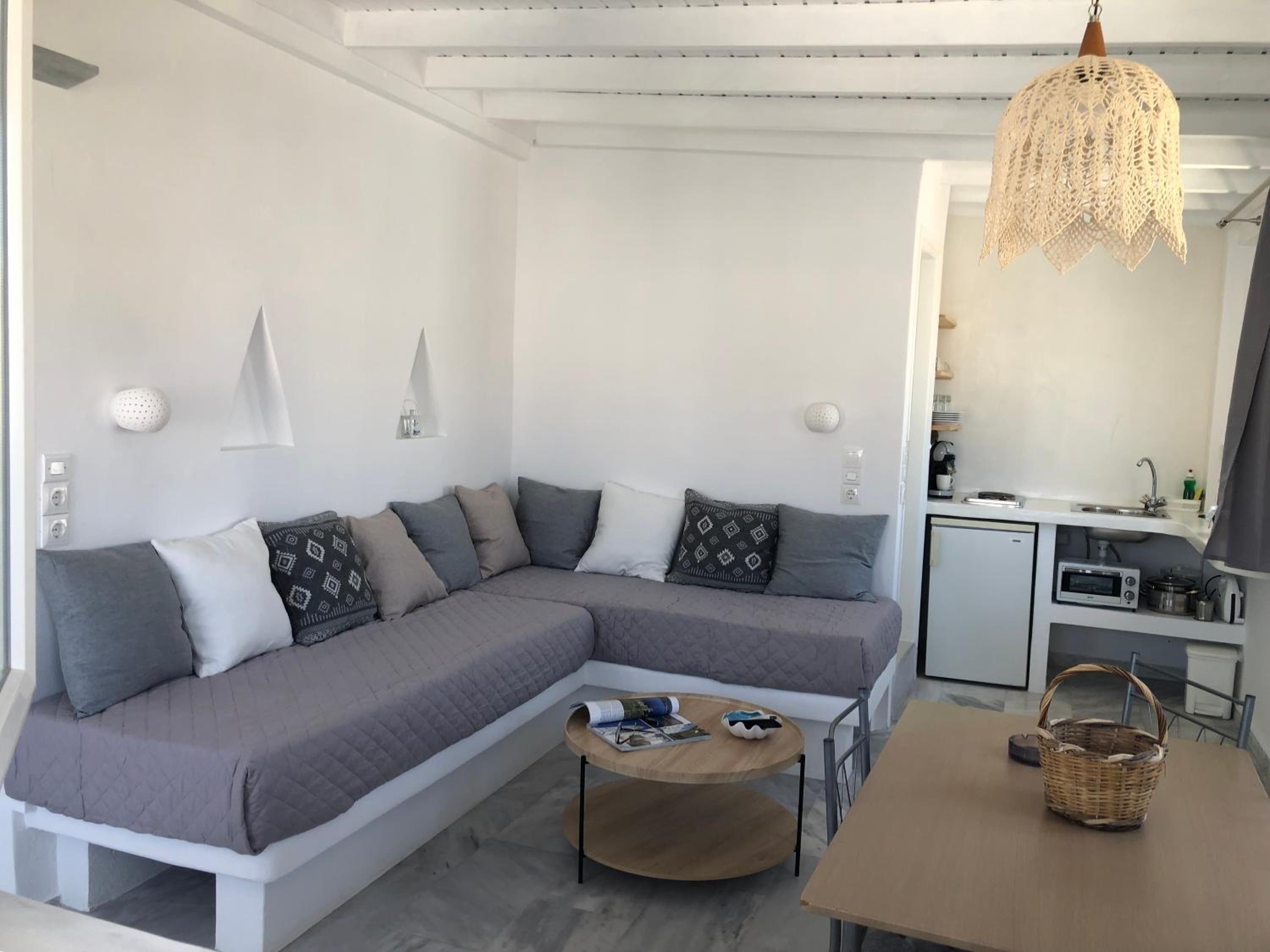 Noe Rooms