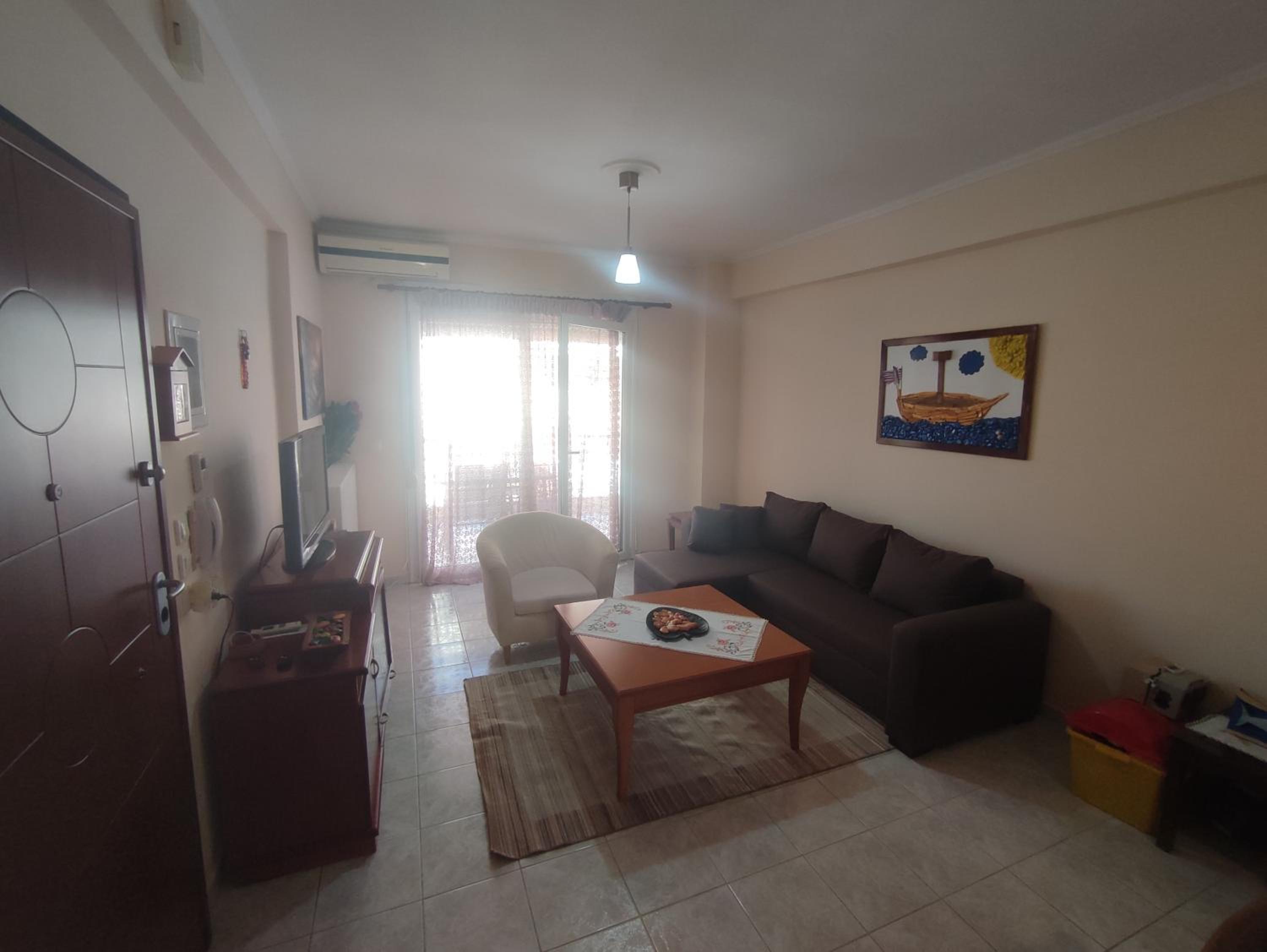 Dreamy 2 Bedroom Condo with Free Parking photo 3