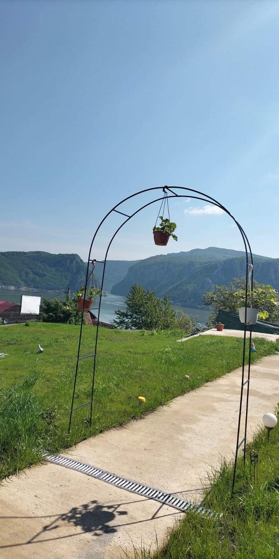 Casa De Vacanță Maga Dubova view 5
