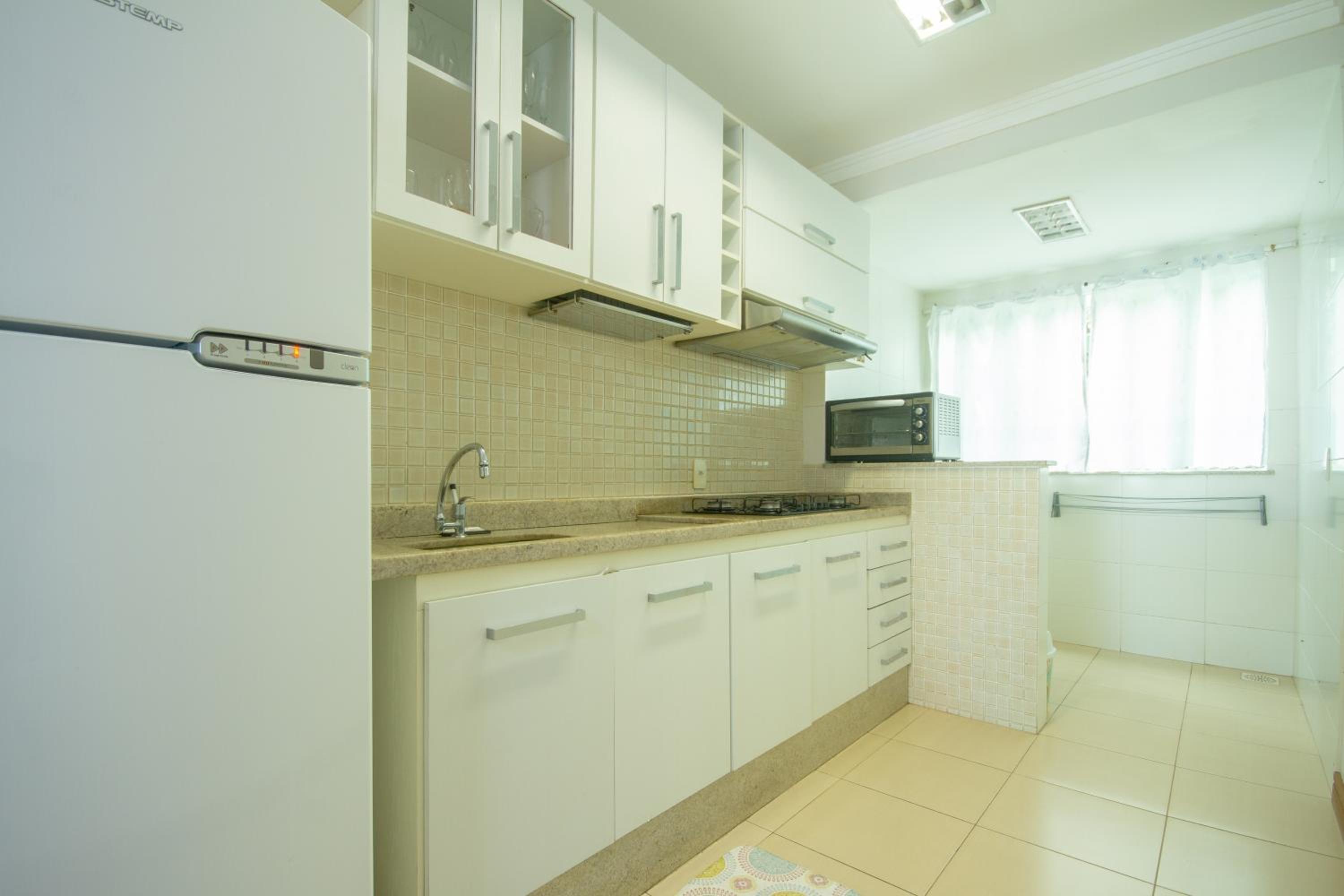 Apartamento pé na areia, vista cinematográfica!