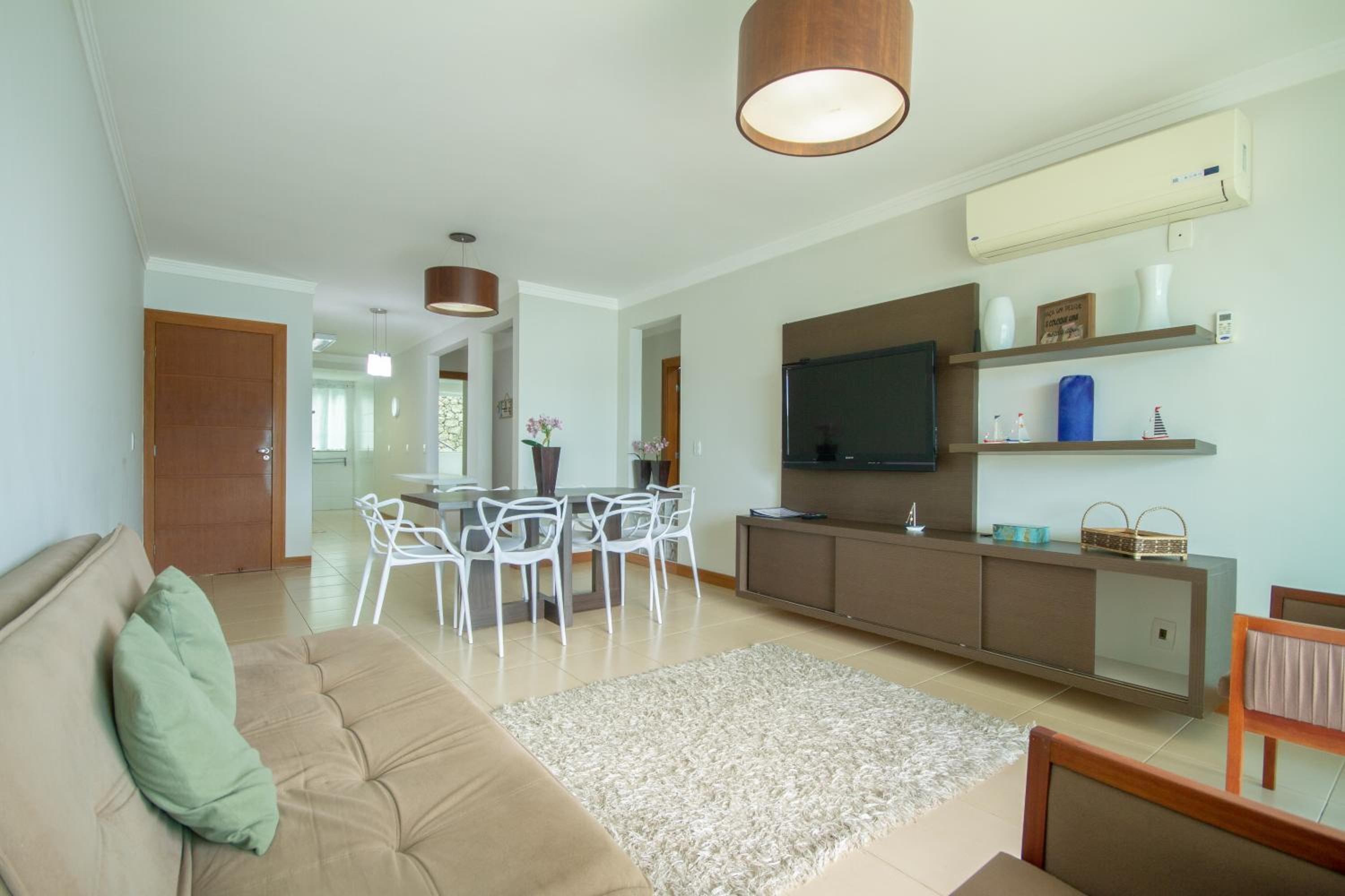 Apartamento pé na areia, vista cinematográfica!