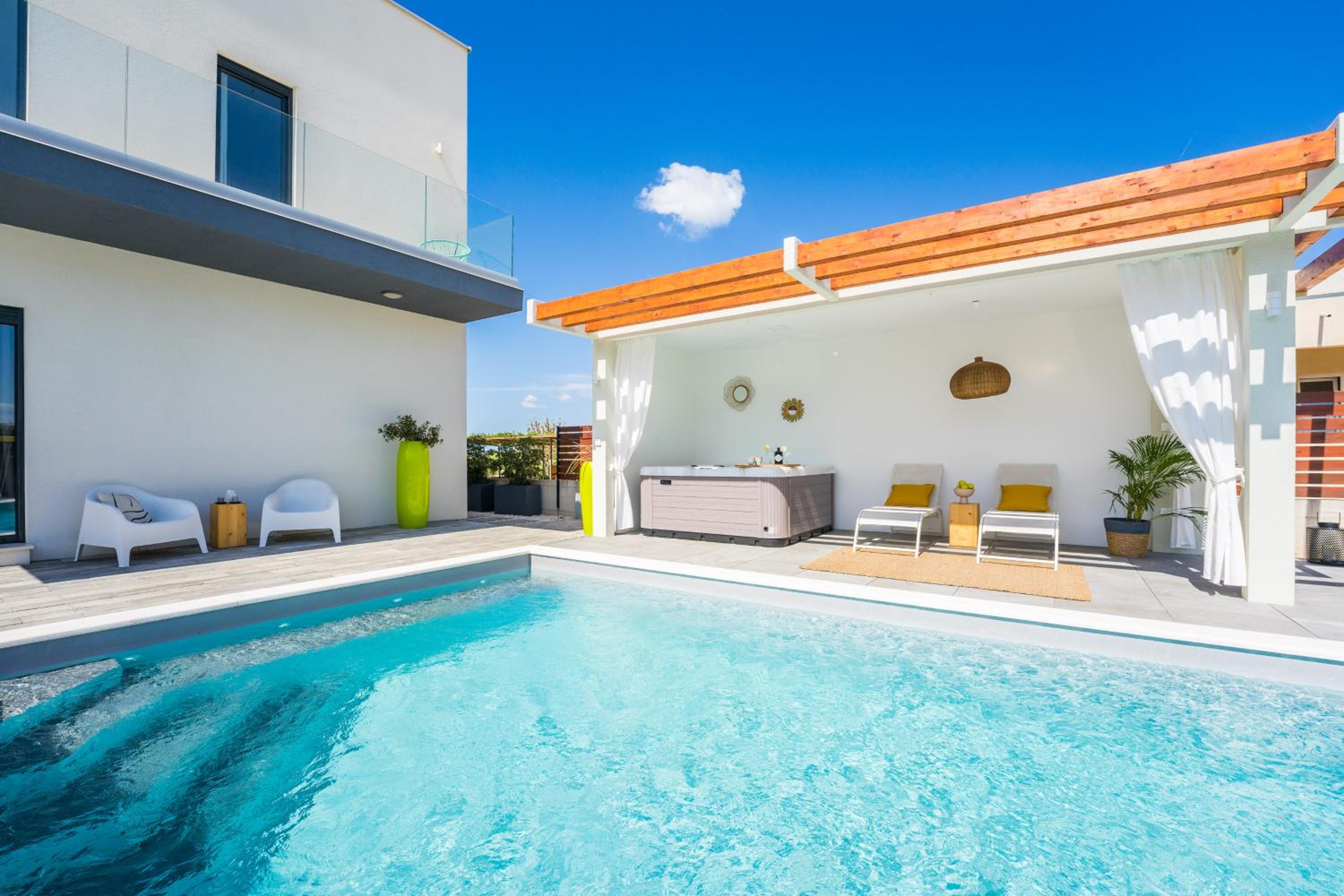 Villa Olea with heated pool and jacuzzi view 2