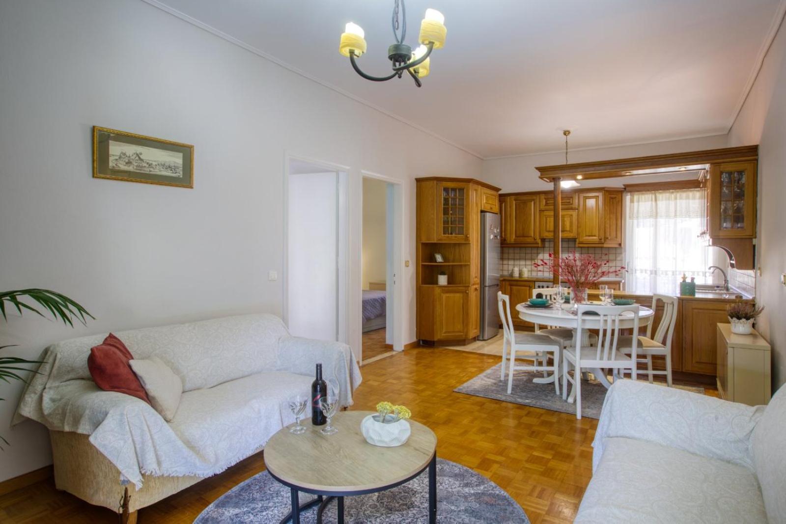 Helena Apartment