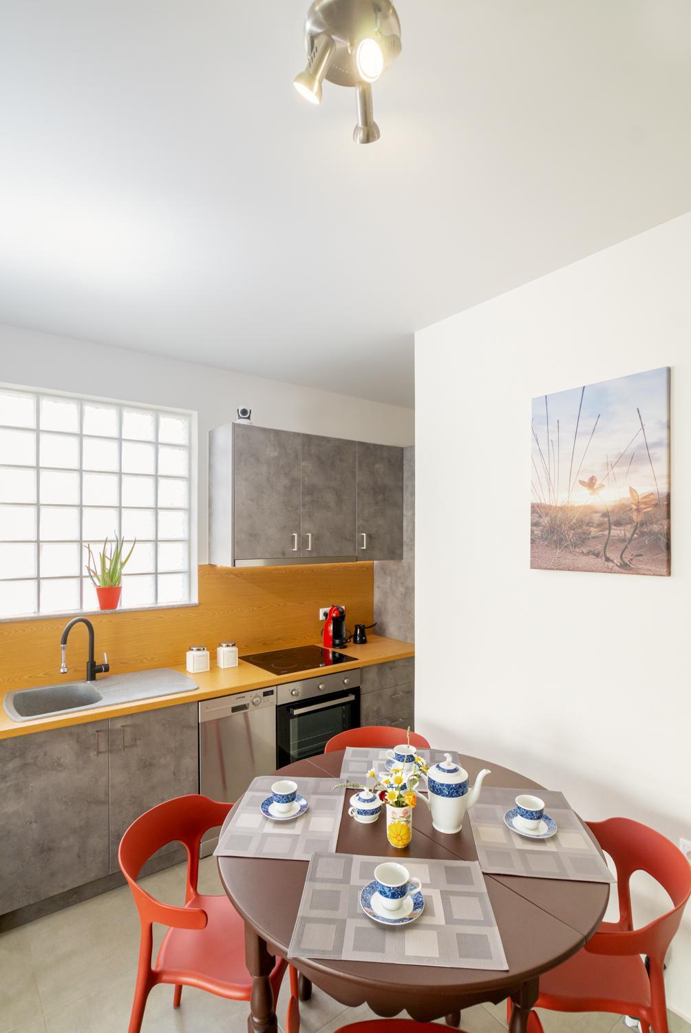Achilles Maisonette