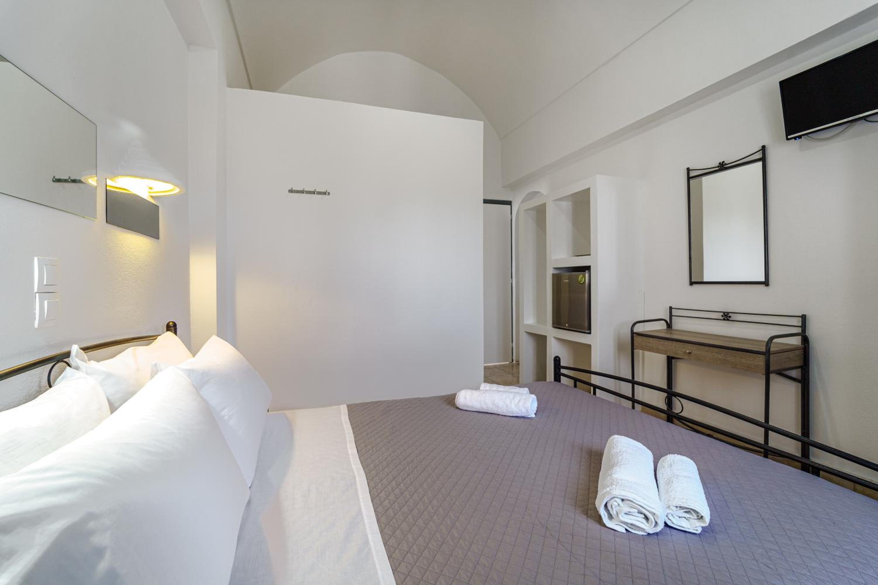 Marousi Rooms