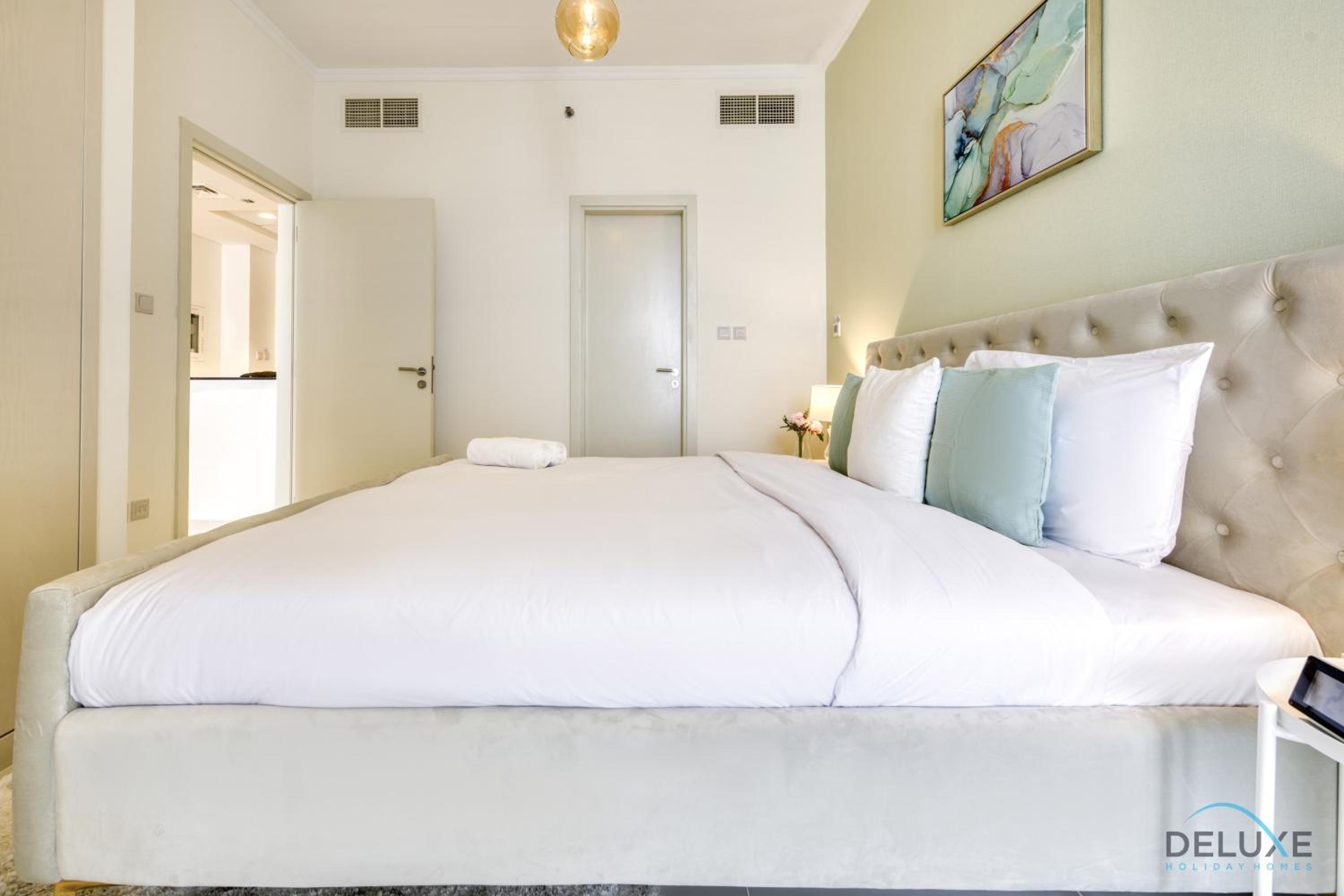 Prime 1BR at Carson B DAMAC Hills Dubailand by Deluxe Holiday Homes